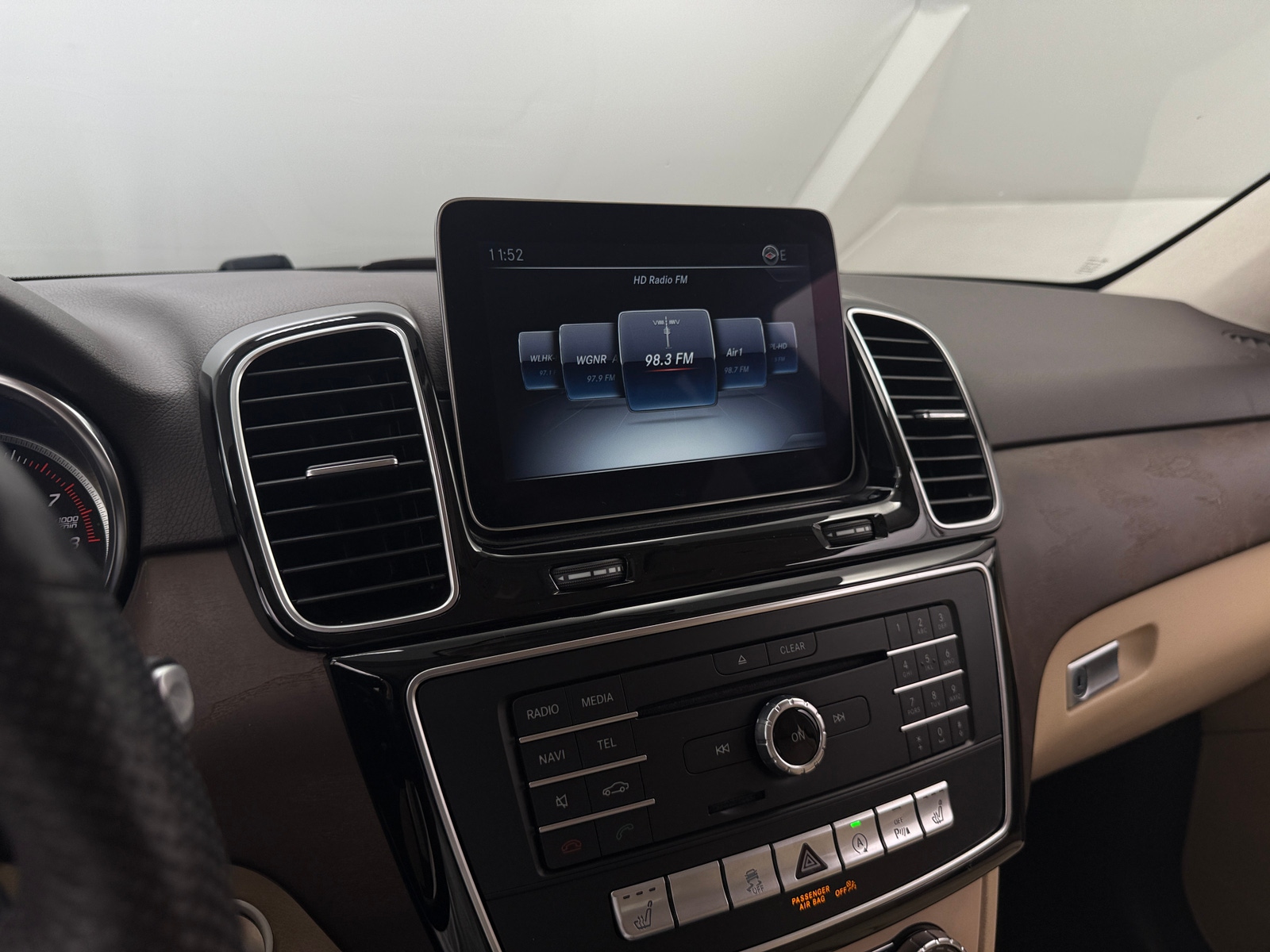 Thumbnail: 2019 Mercedes-Benz GLE - 4