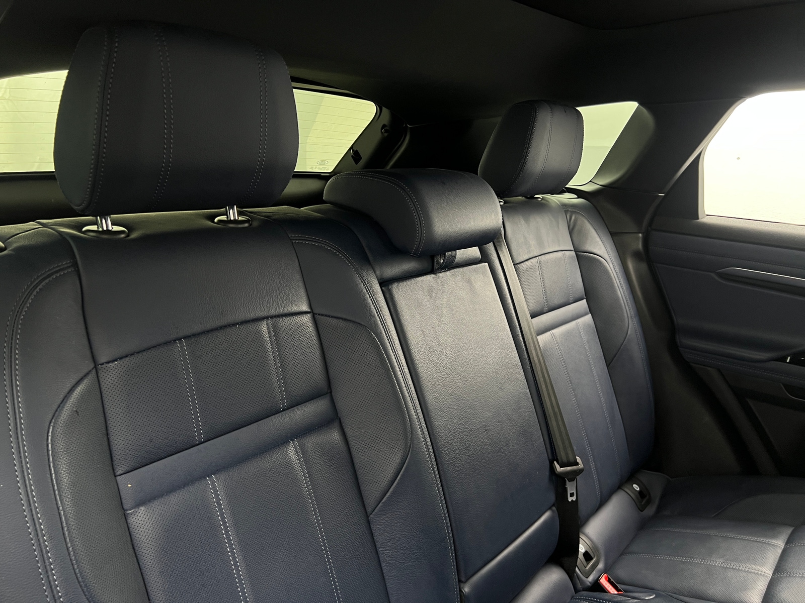 Thumbnail: 2020 Land Rover Range Rover Evoque - 5