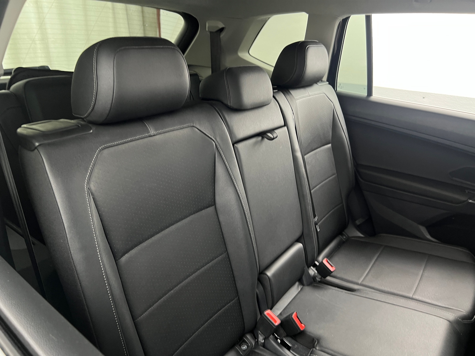 Thumbnail: 2020 Volkswagen Tiguan - 5