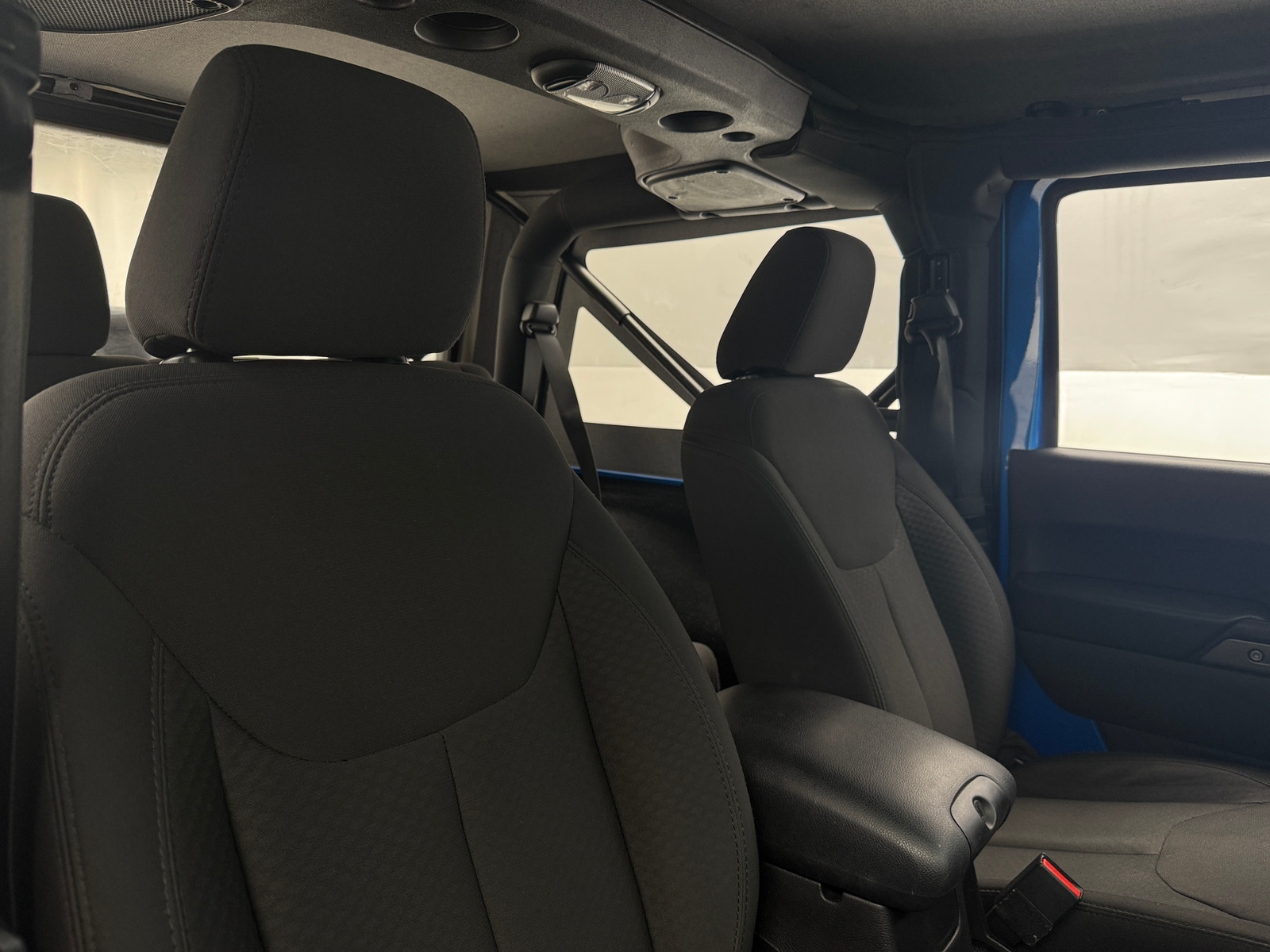 Thumbnail: 2016 Jeep Wrangler - 2