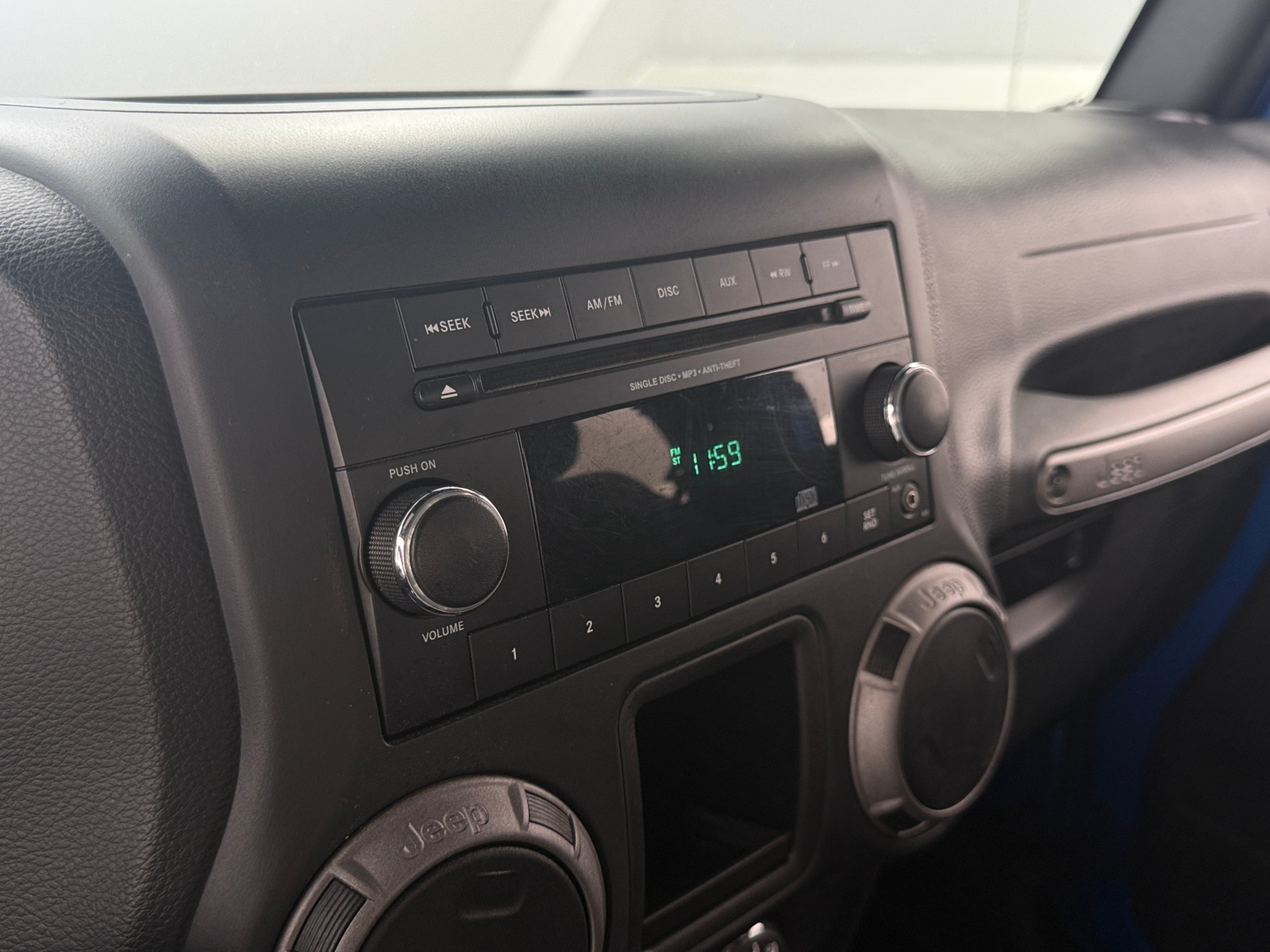 Thumbnail: 2016 Jeep Wrangler - 3