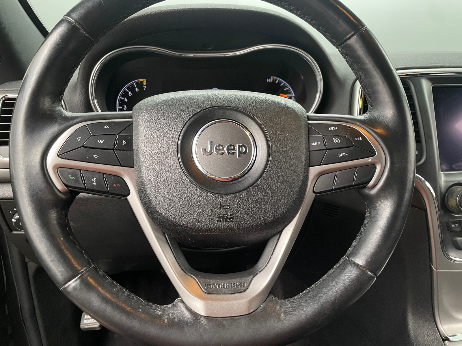 Thumbnail: 2018 Jeep Grand Cherokee - 4