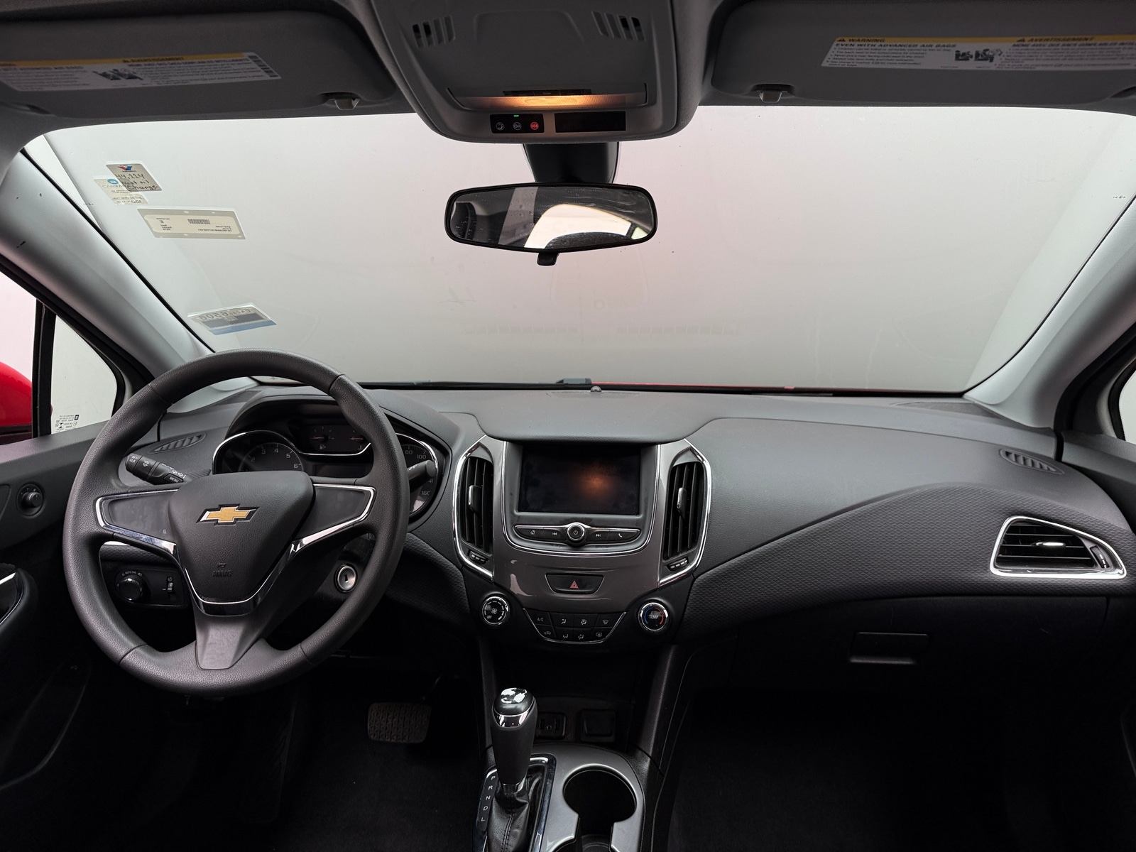 Thumbnail: 2019 Chevrolet Cruze - 3