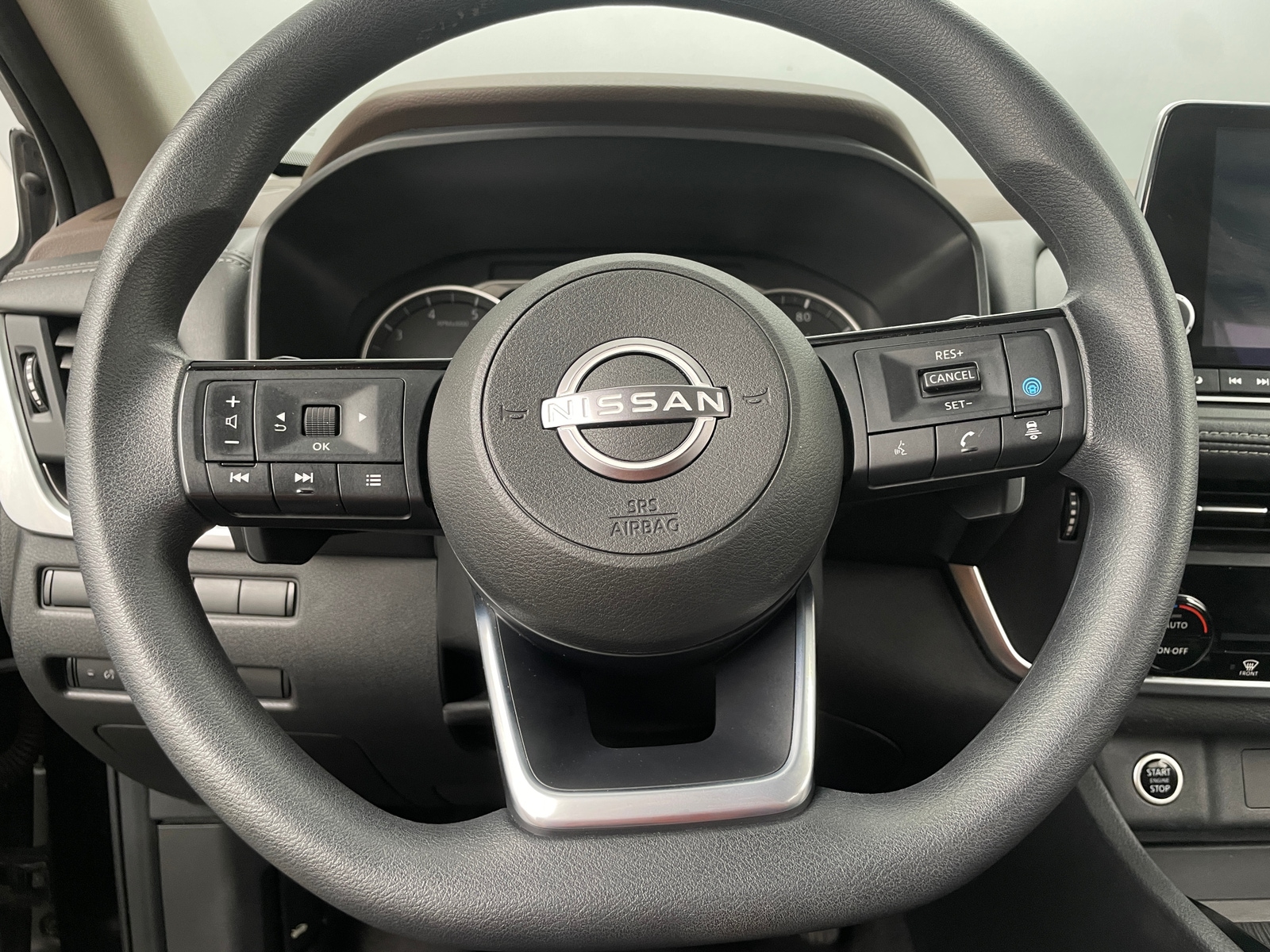 Thumbnail: 2023 Nissan Rogue - 5