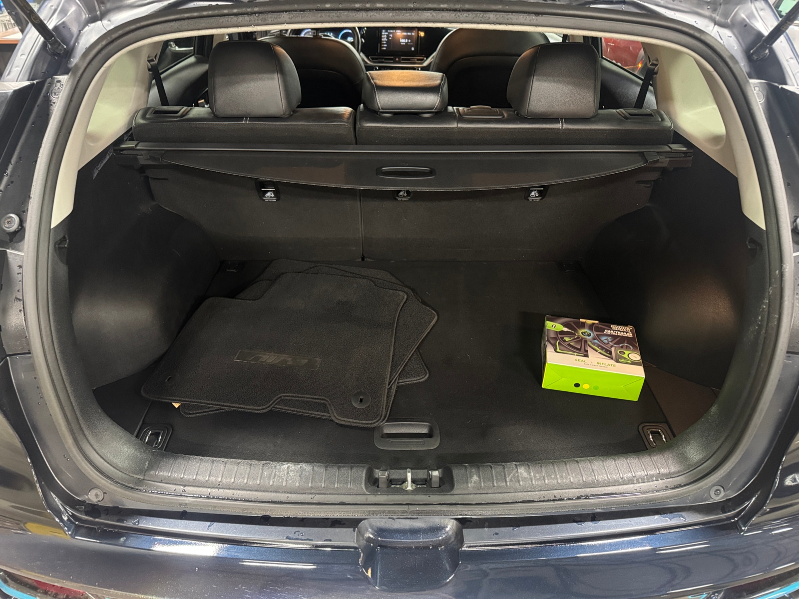 Thumbnail: 2020 Kia Niro - 6