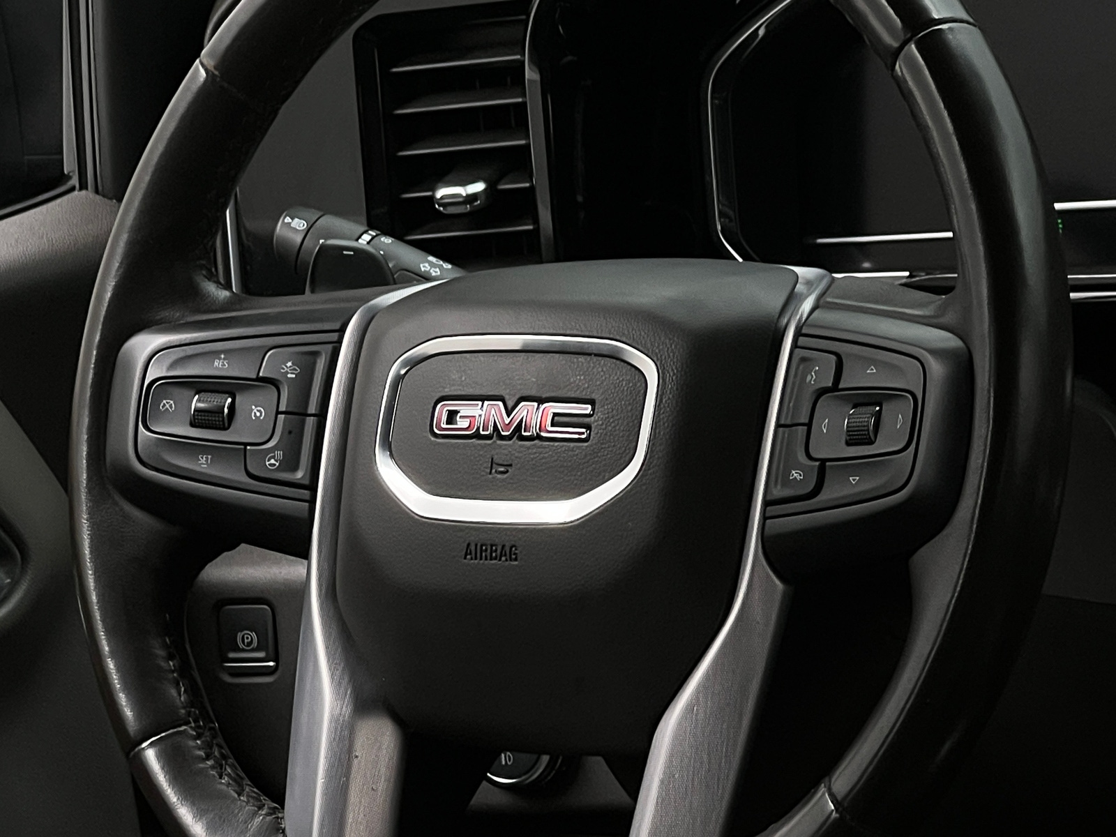 Thumbnail: 2022 GMC Sierra 1500 - 4