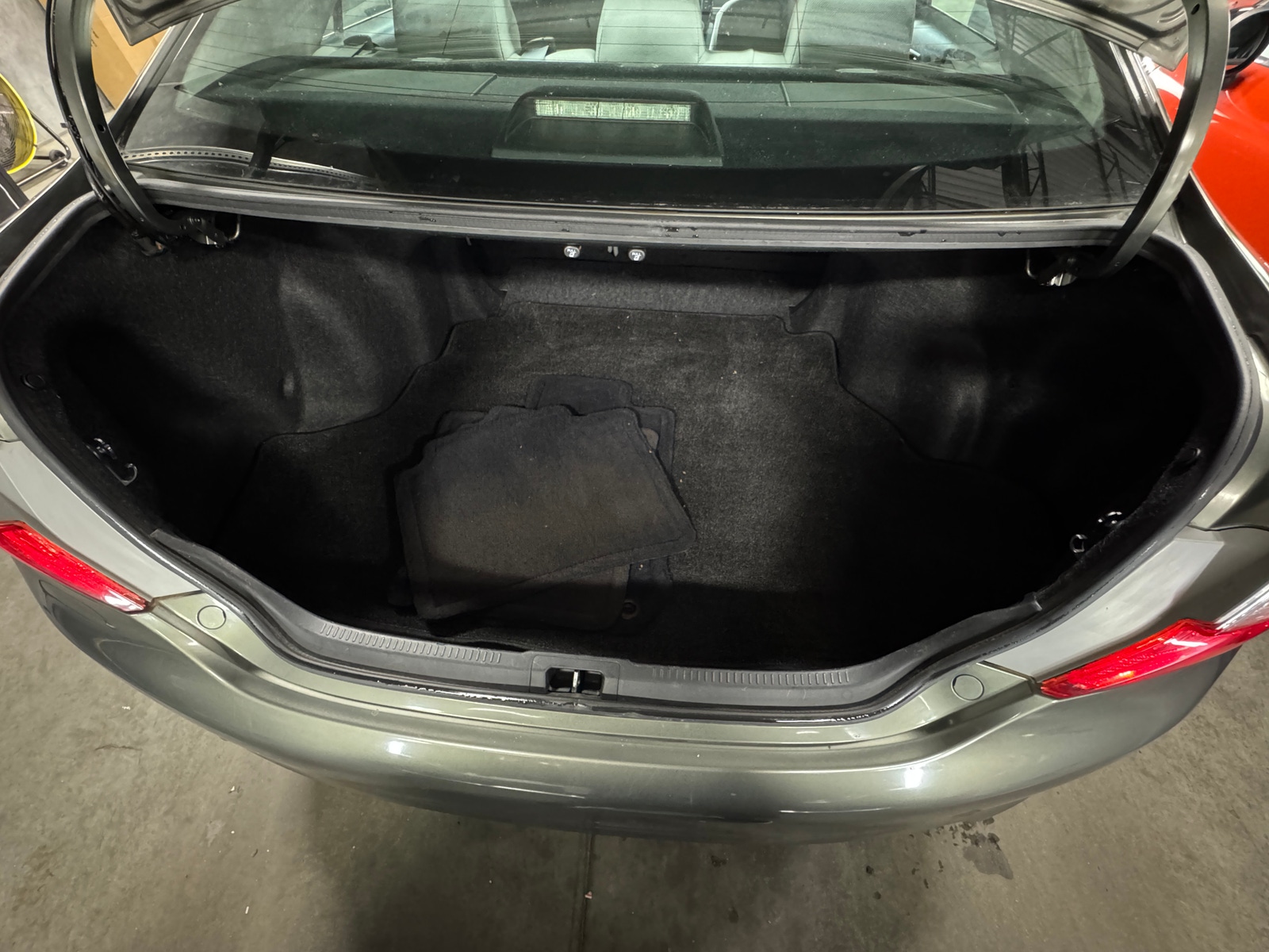 Thumbnail: 2012 Toyota Camry - 7