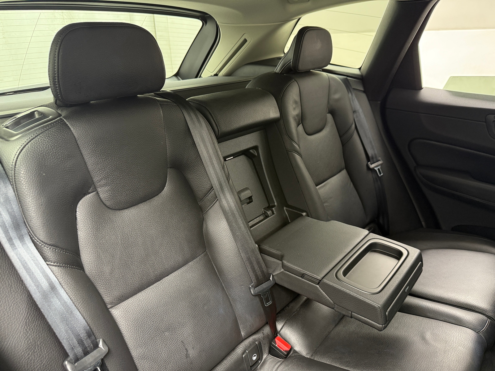 Thumbnail: 2019 Volvo XC60 - 5