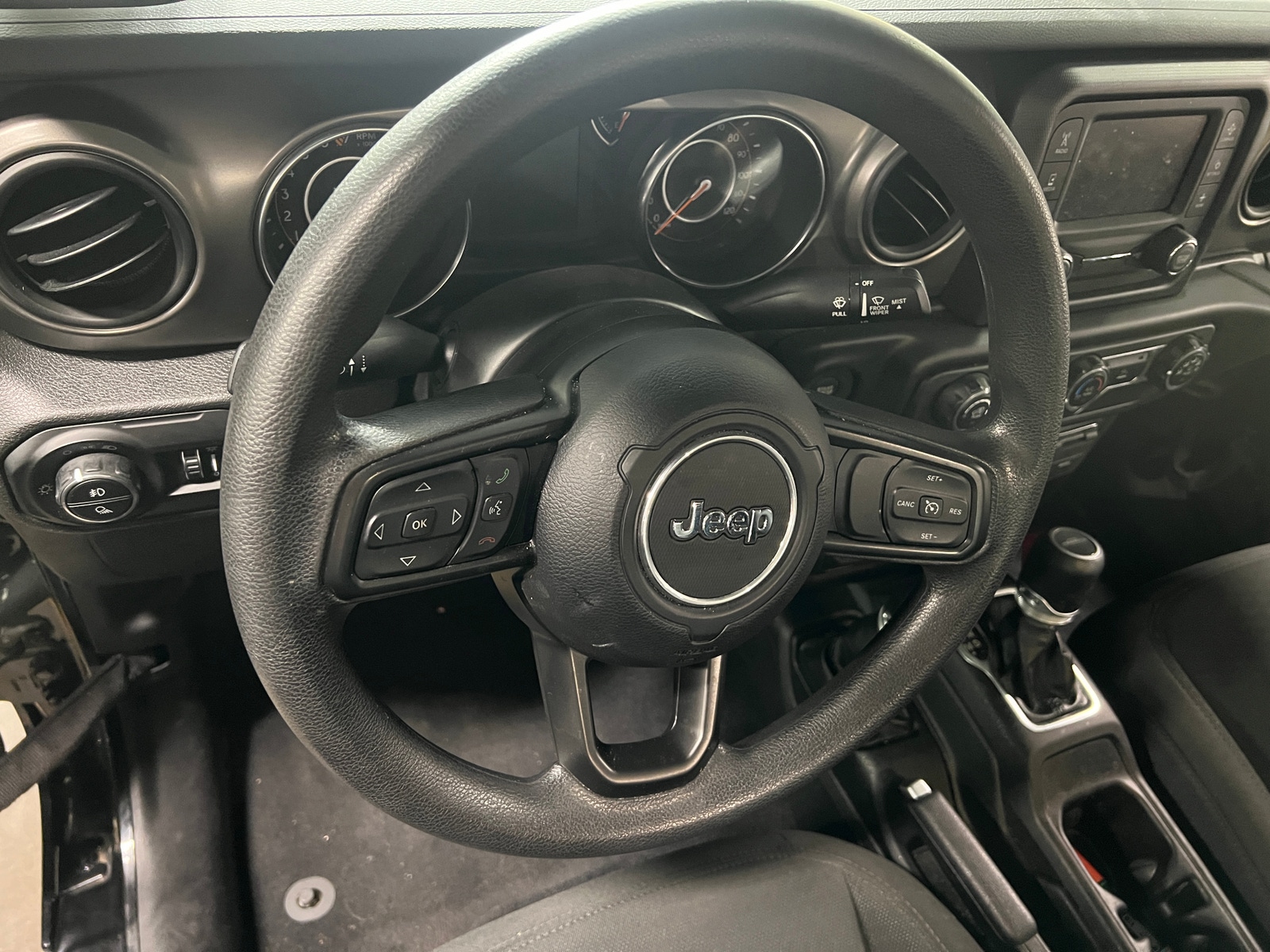 Thumbnail: 2021 Jeep Gladiator - 5