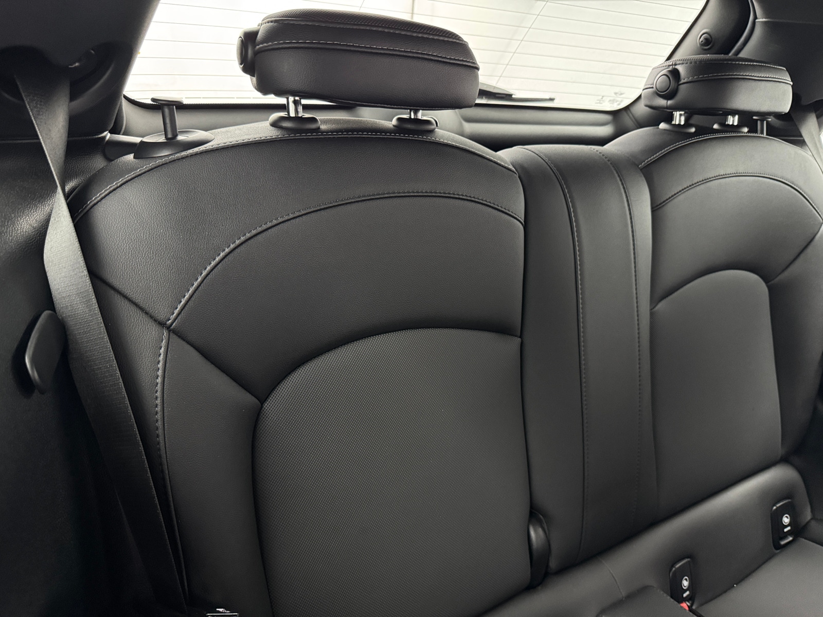 Thumbnail: 2023 MINI Cooper Hardtop - 5