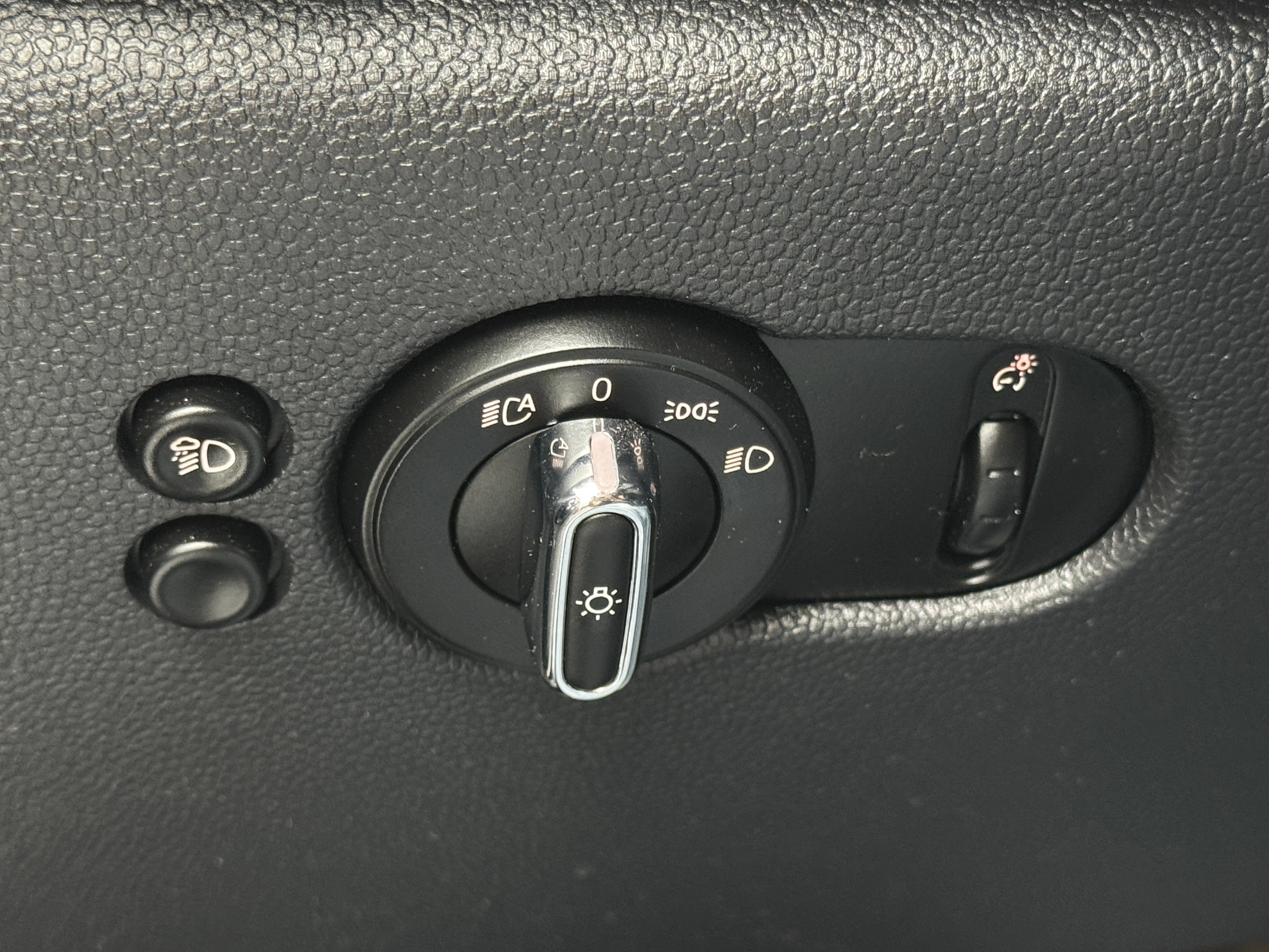2023 MINI 3 Door