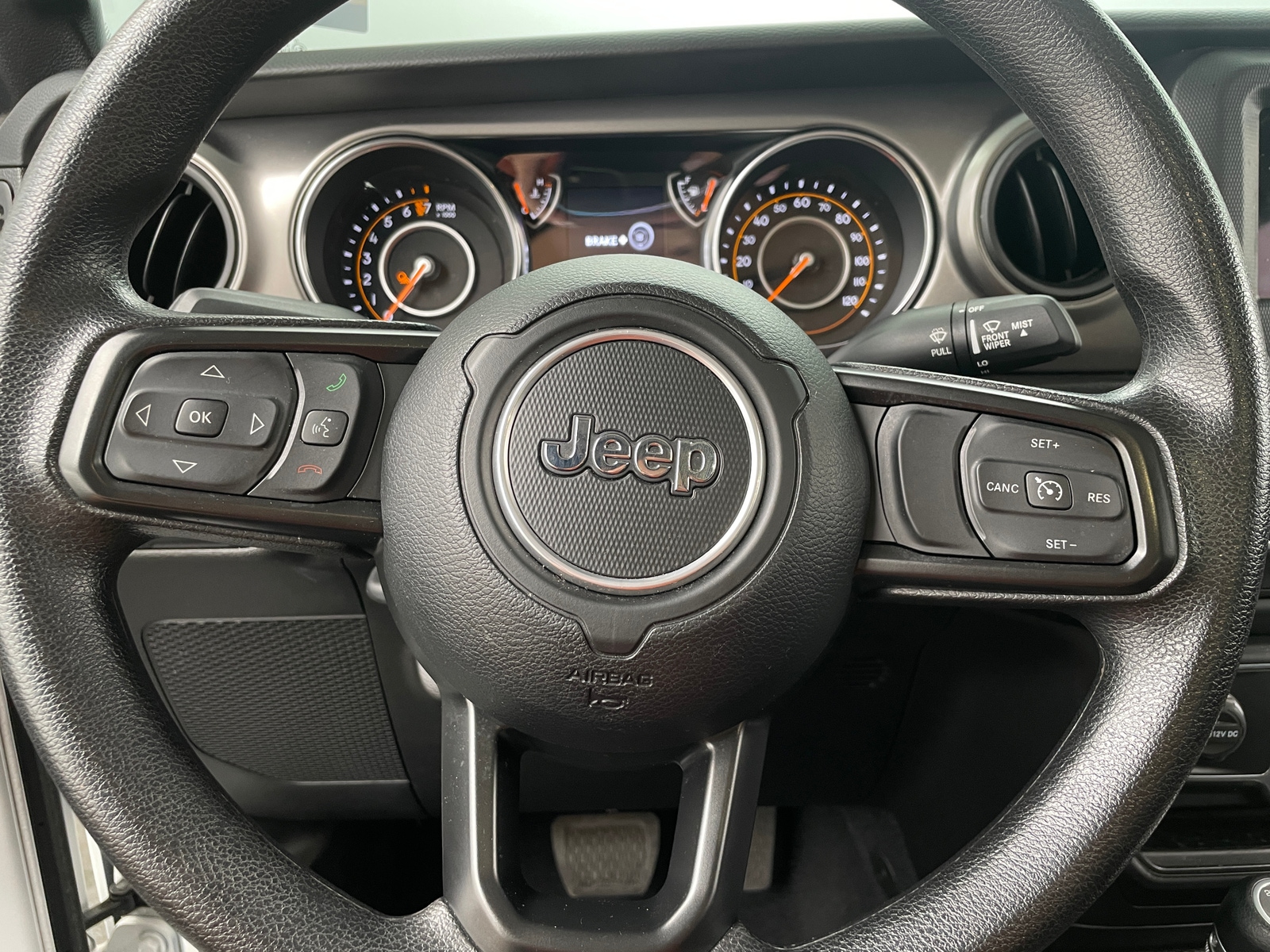 Thumbnail: 2023 Jeep Gladiator - 5