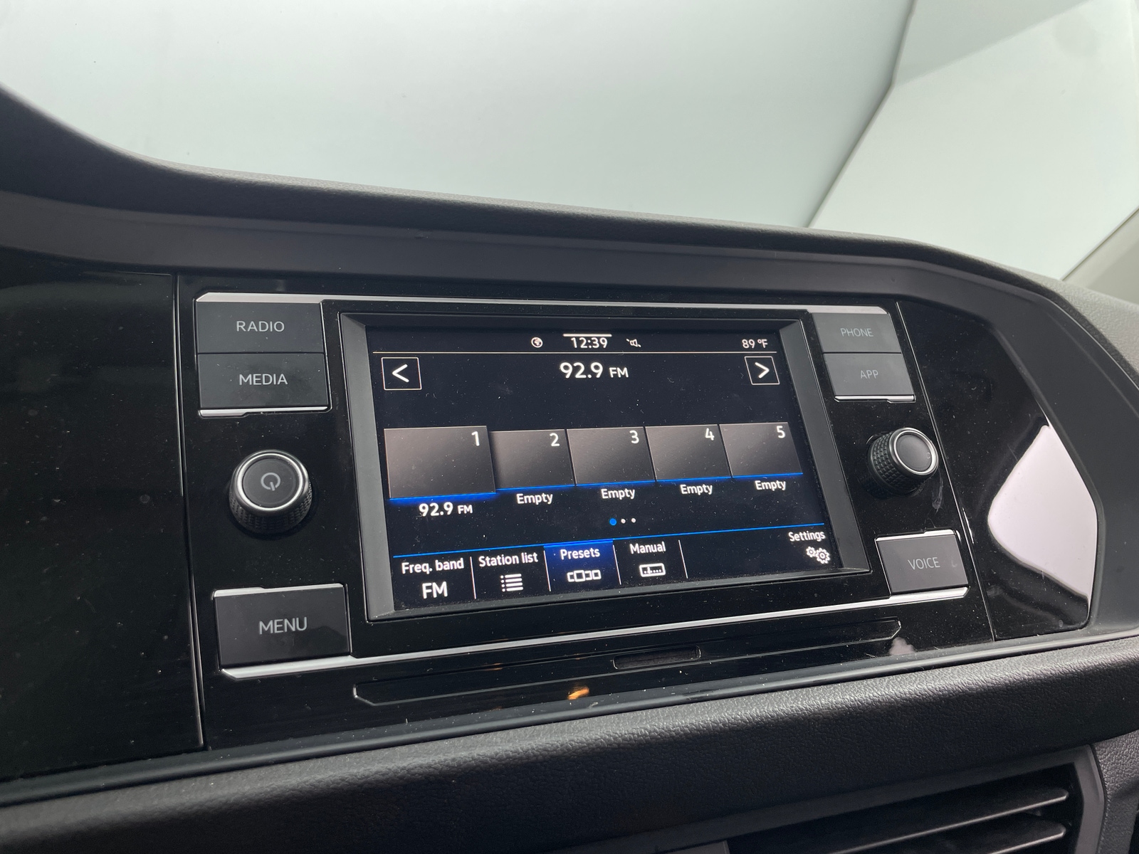 Thumbnail: 2020 Volkswagen Jetta - 3