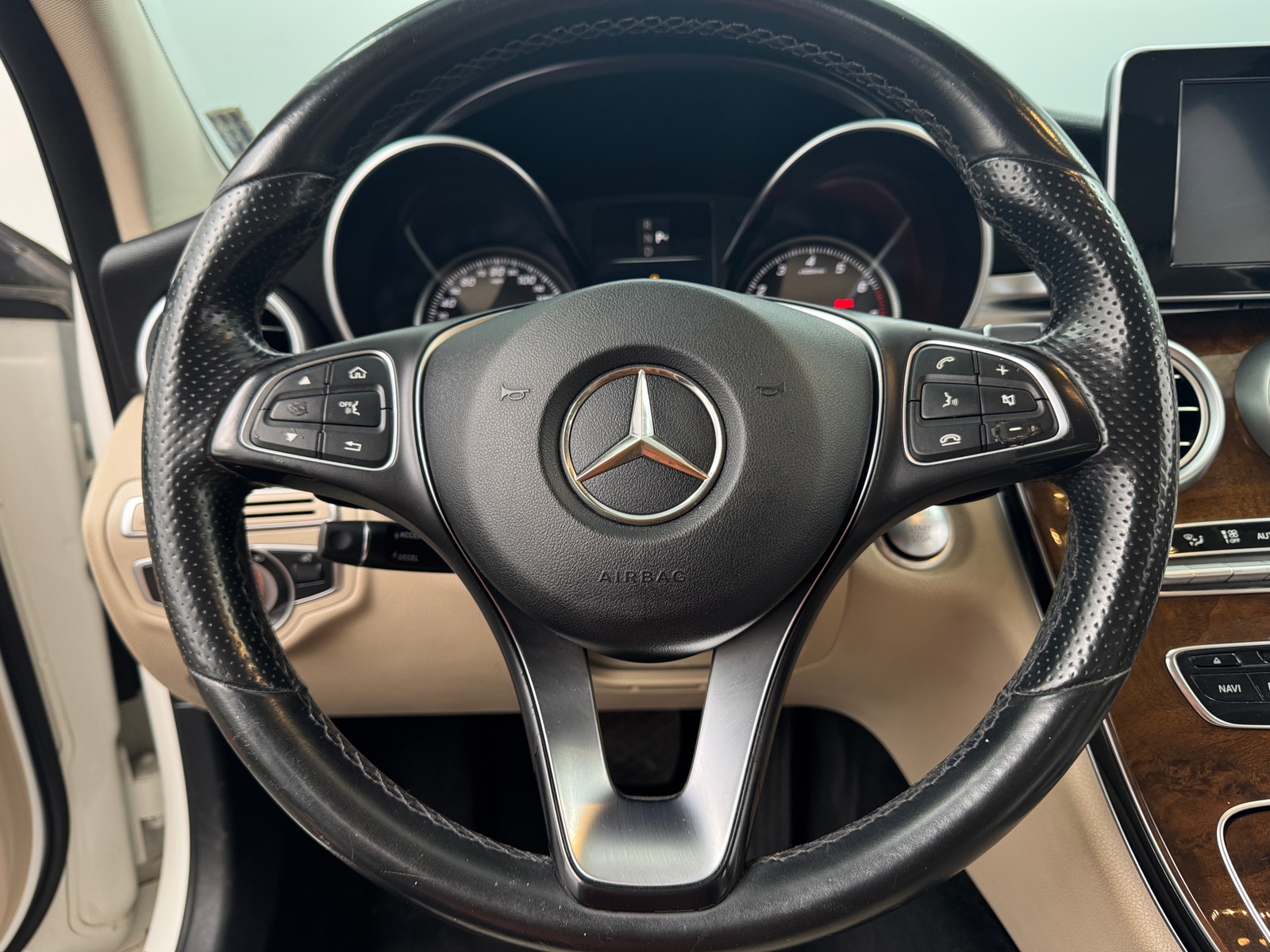 Thumbnail: 2016 Mercedes-Benz C-Class - 4