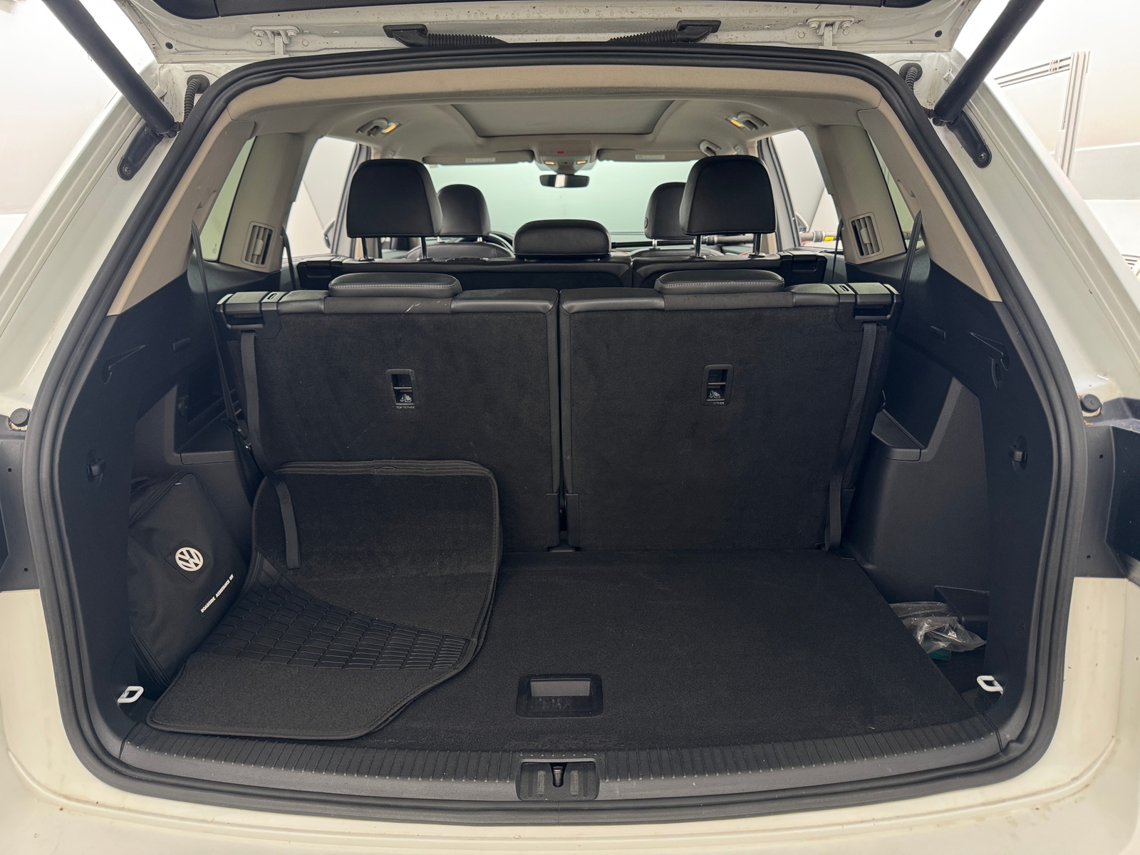 Thumbnail: 2019 Volkswagen Atlas - 6