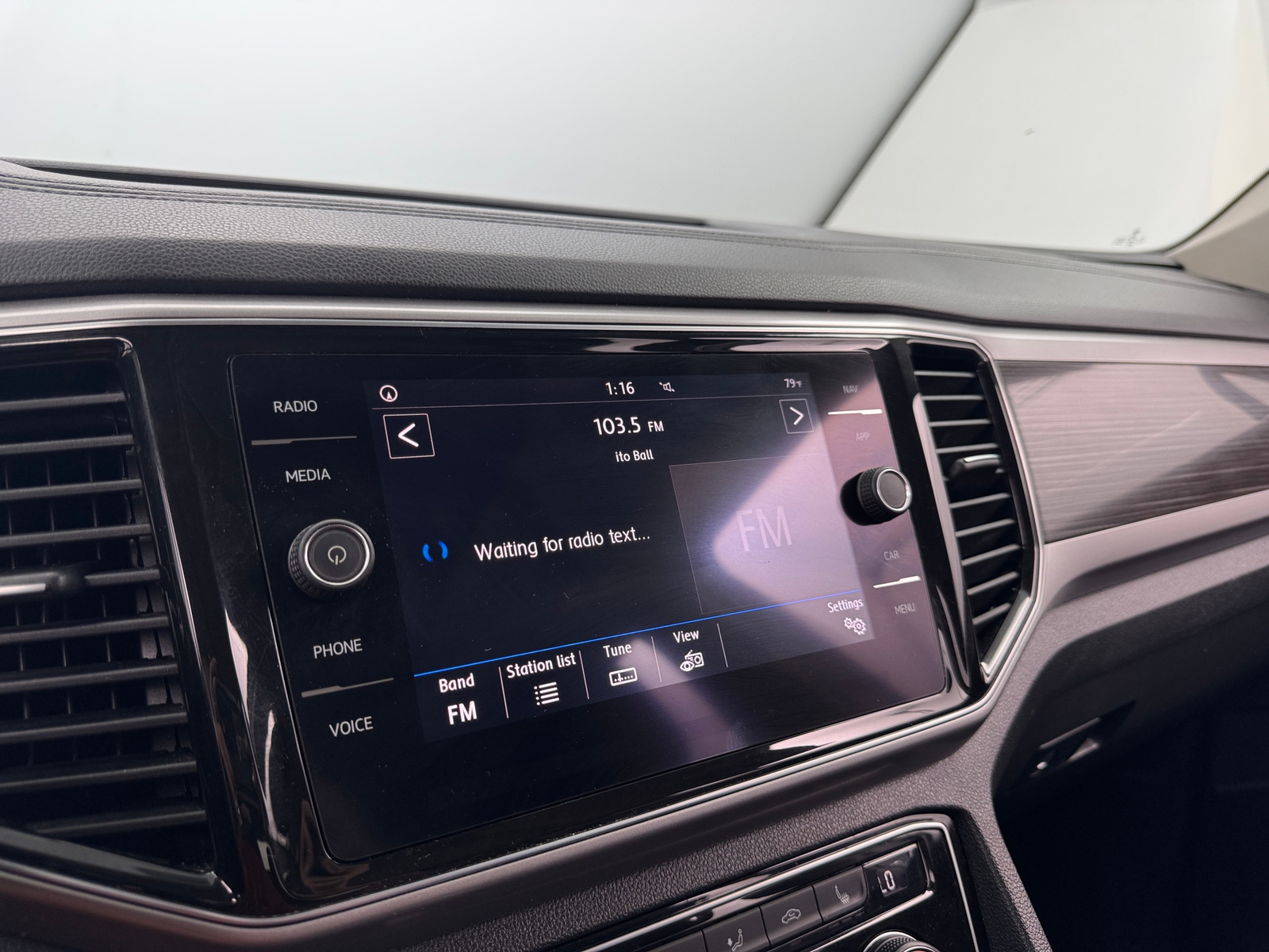 Thumbnail: 2019 Volkswagen Atlas - 3