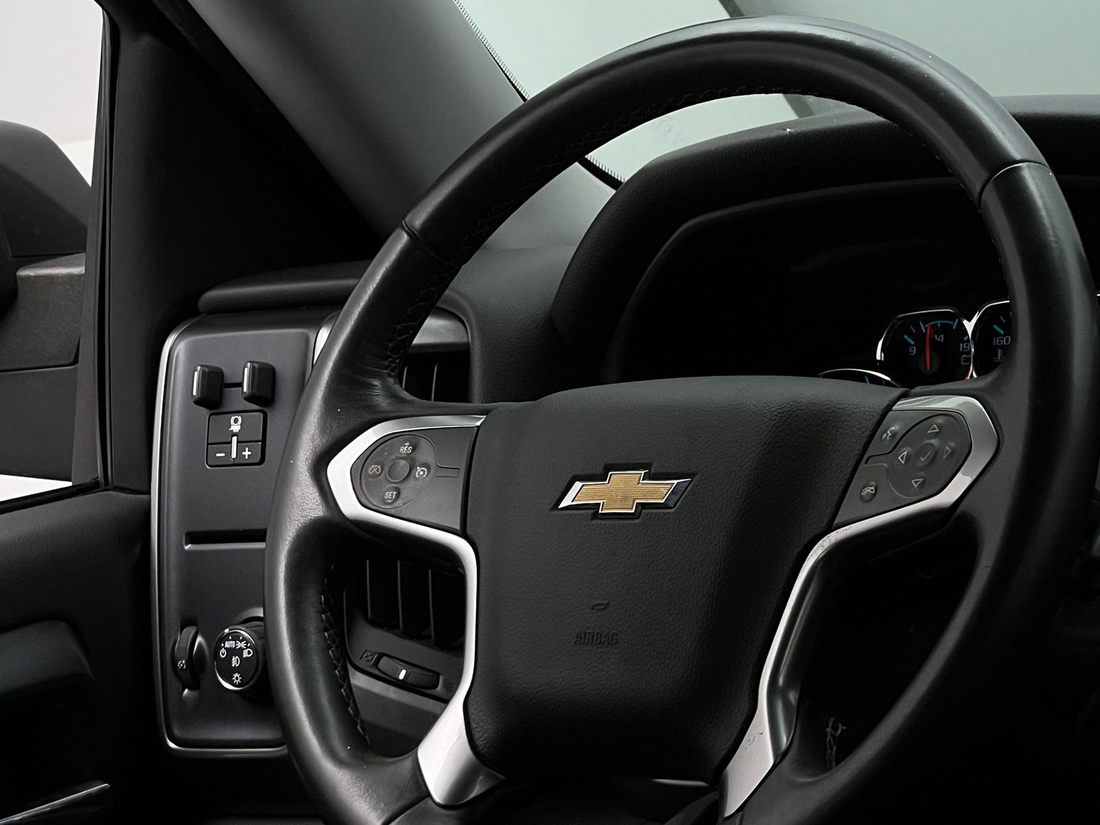 Thumbnail: 2016 Chevrolet Silverado 1500 - 5