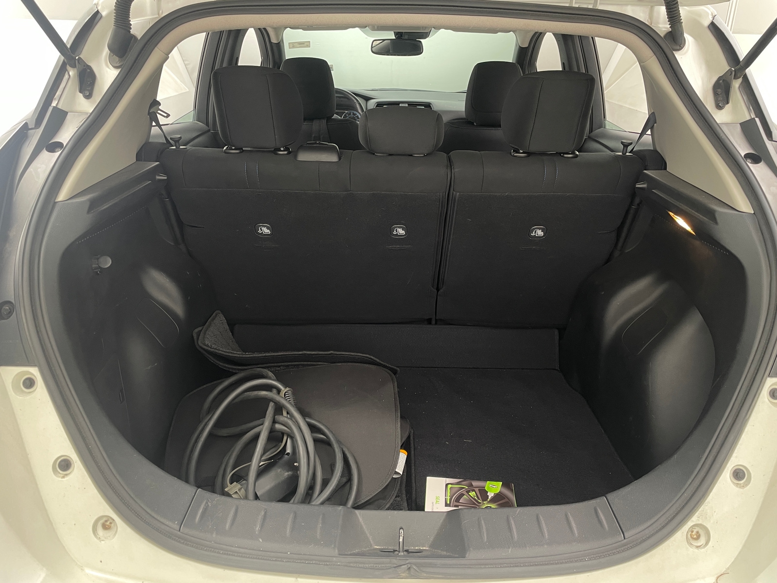 Thumbnail: 2020 Nissan Leaf - 7