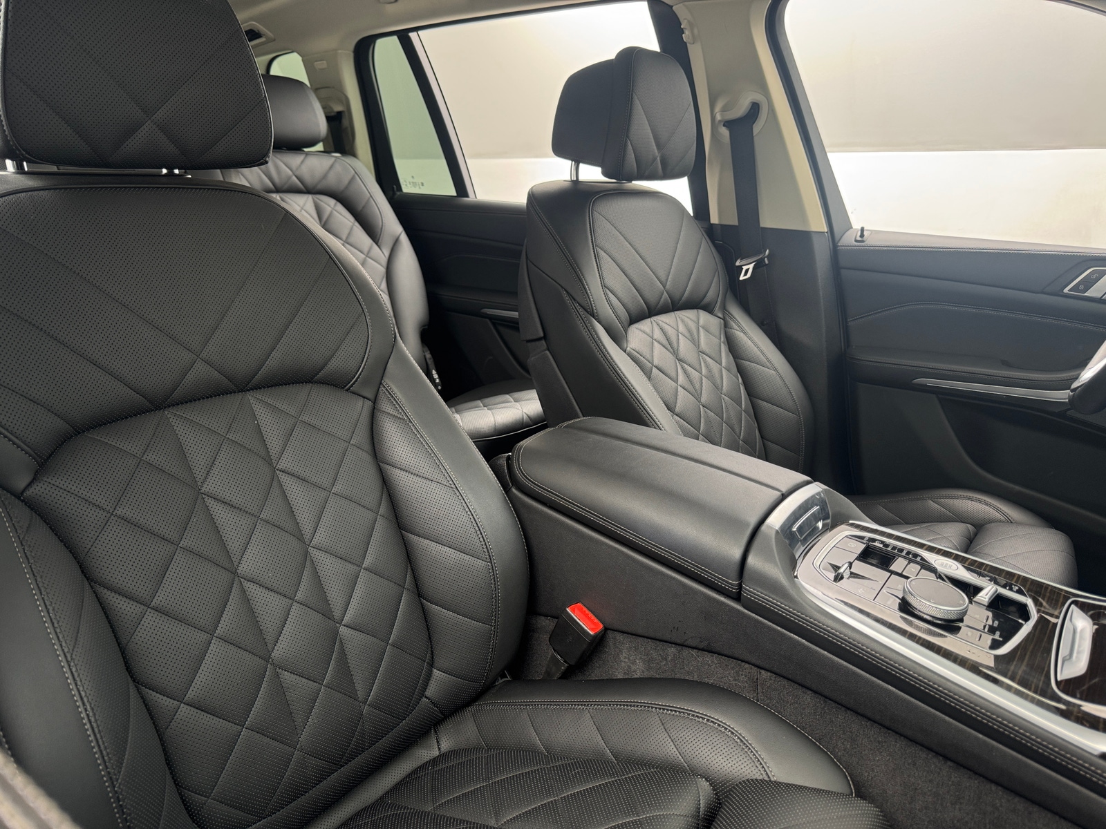 Thumbnail: 2024 BMW X7 - 2