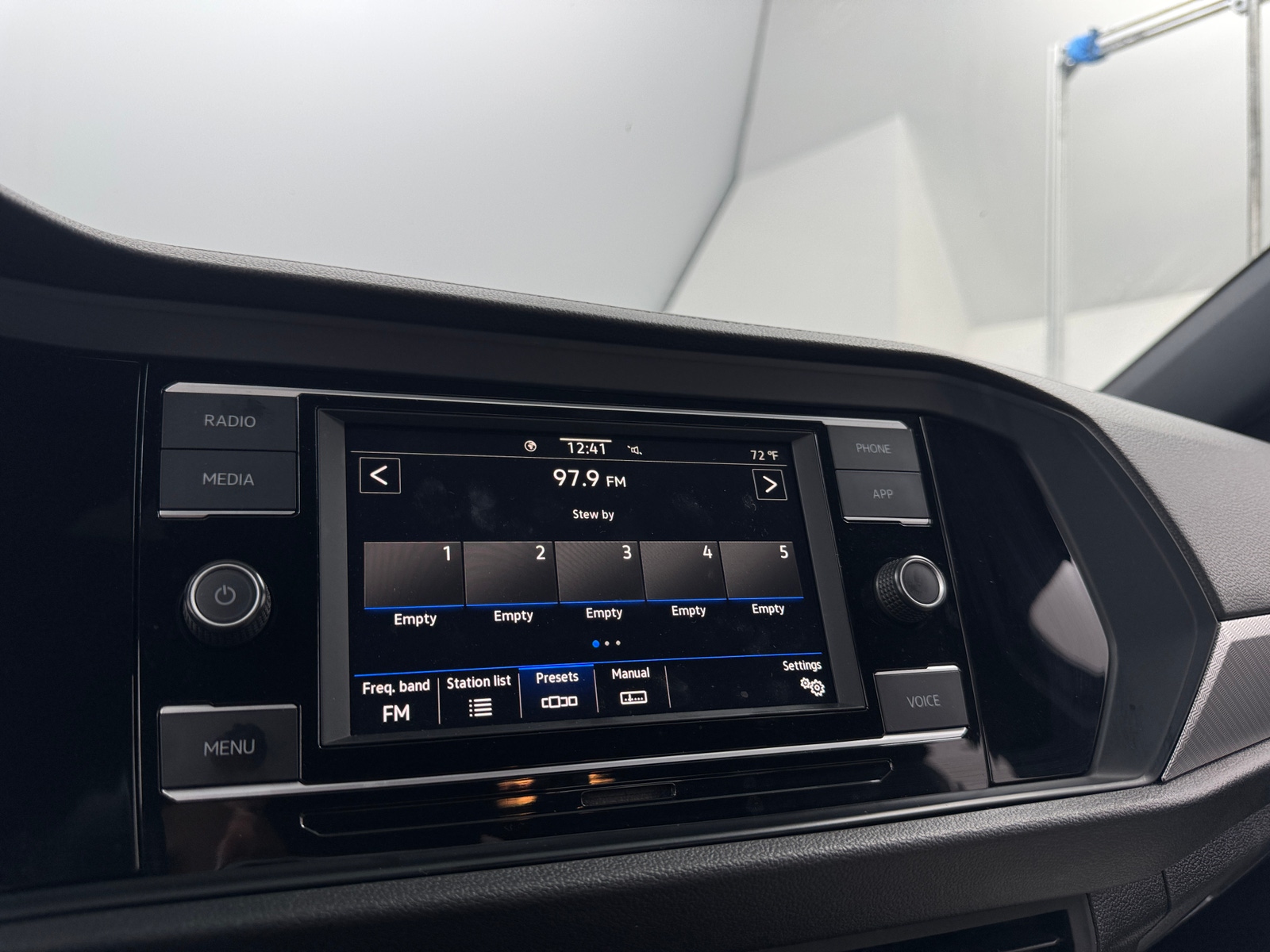 Thumbnail: 2020 Volkswagen Jetta - 4