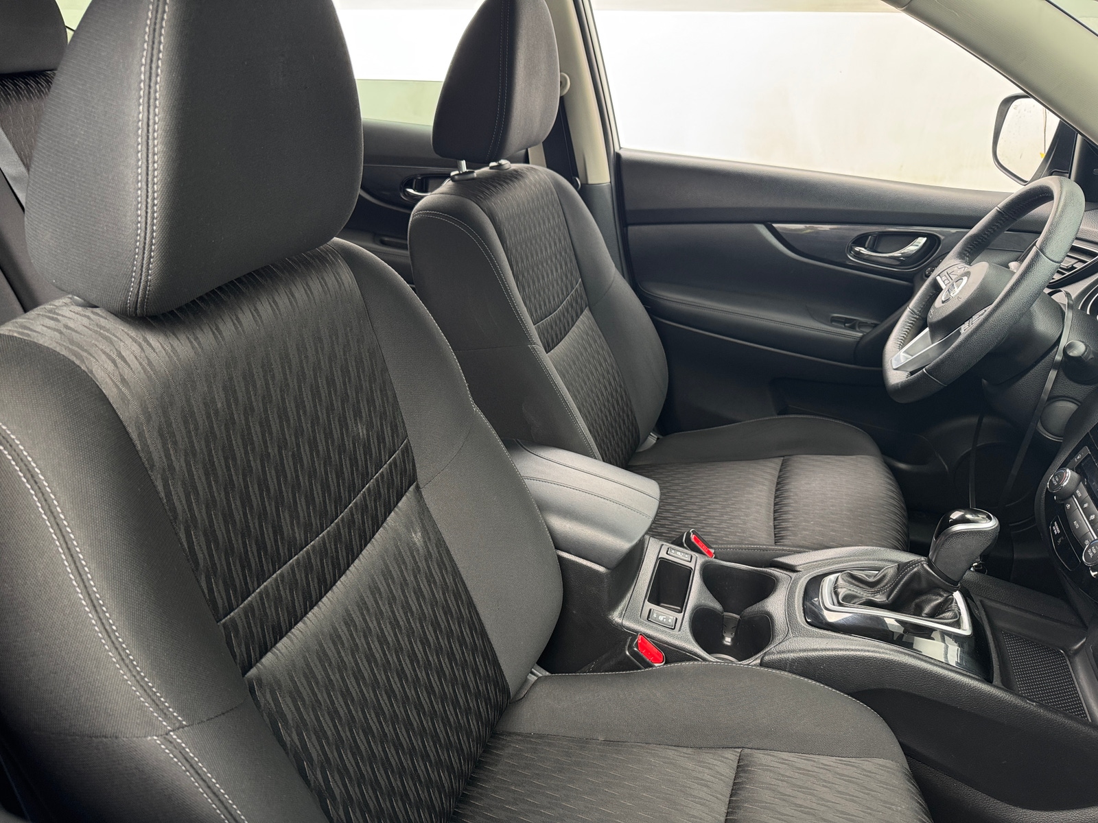 Thumbnail: 2019 Nissan Rogue - 2