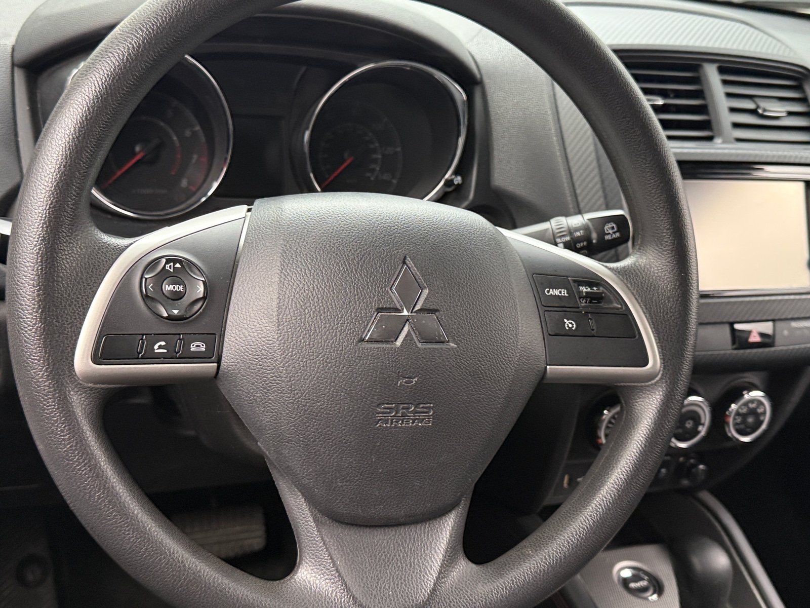 Thumbnail: 2019 Mitsubishi Outlander Sport - 5