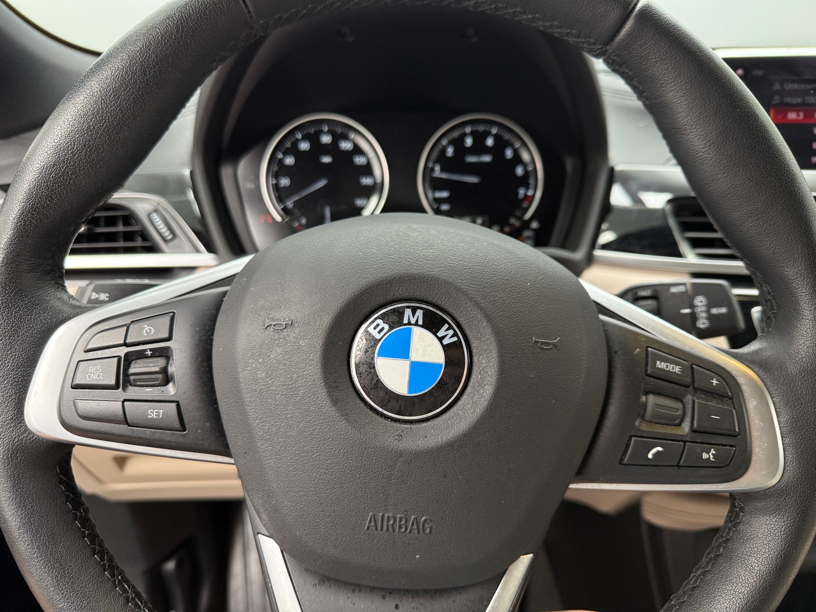 Thumbnail: 2022 BMW X2 - 4