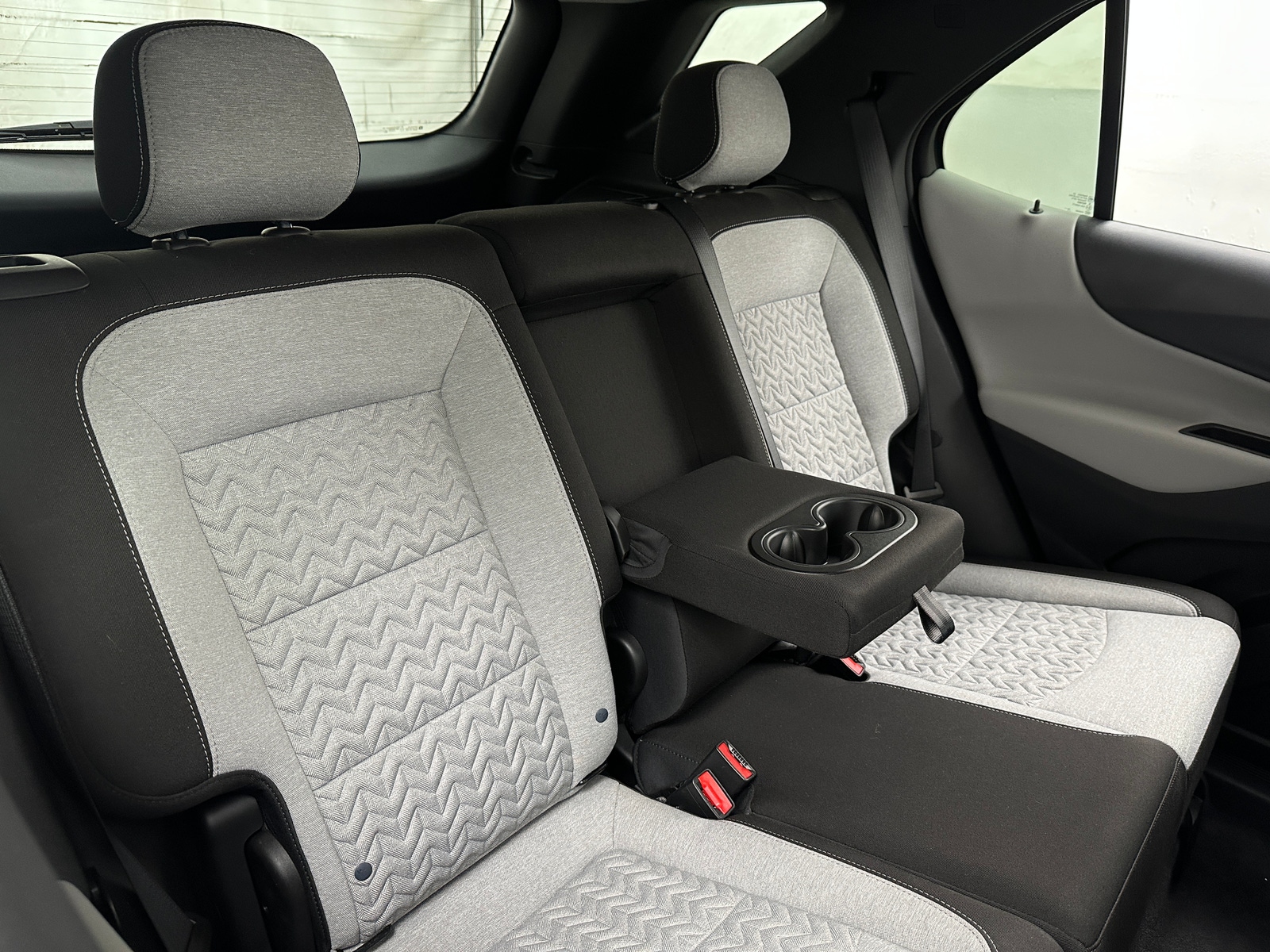 Thumbnail: 2023 Chevrolet Equinox - 6