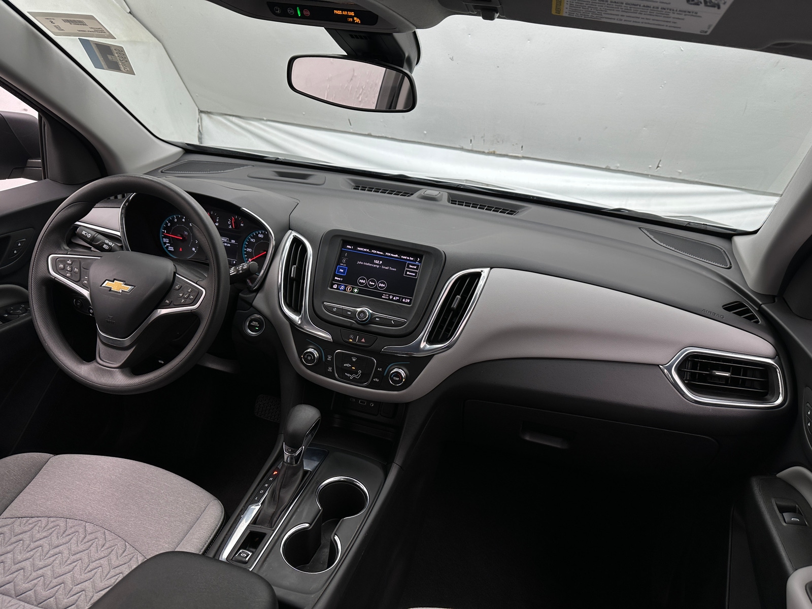 Thumbnail: 2023 Chevrolet Equinox - 3