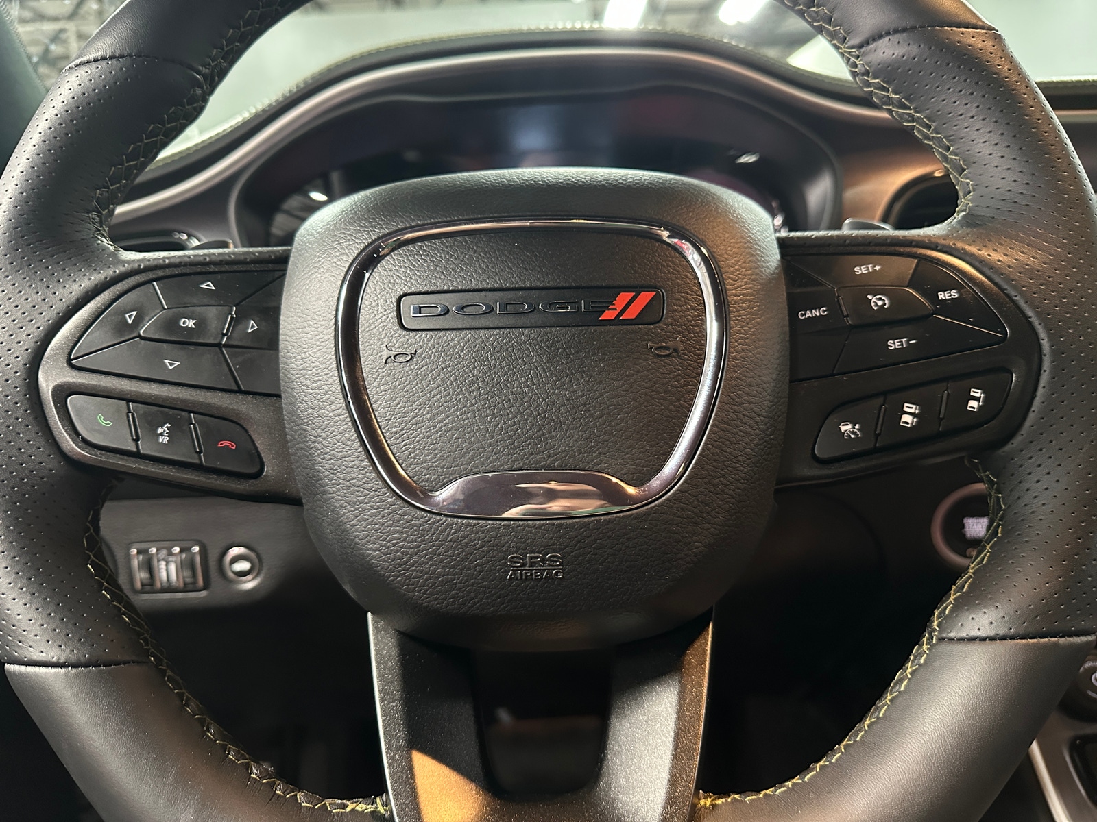 Thumbnail: 2023 Dodge Challenger - 5