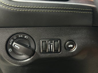 2023 Dodge Challenger R/T Scat Pack photo 7