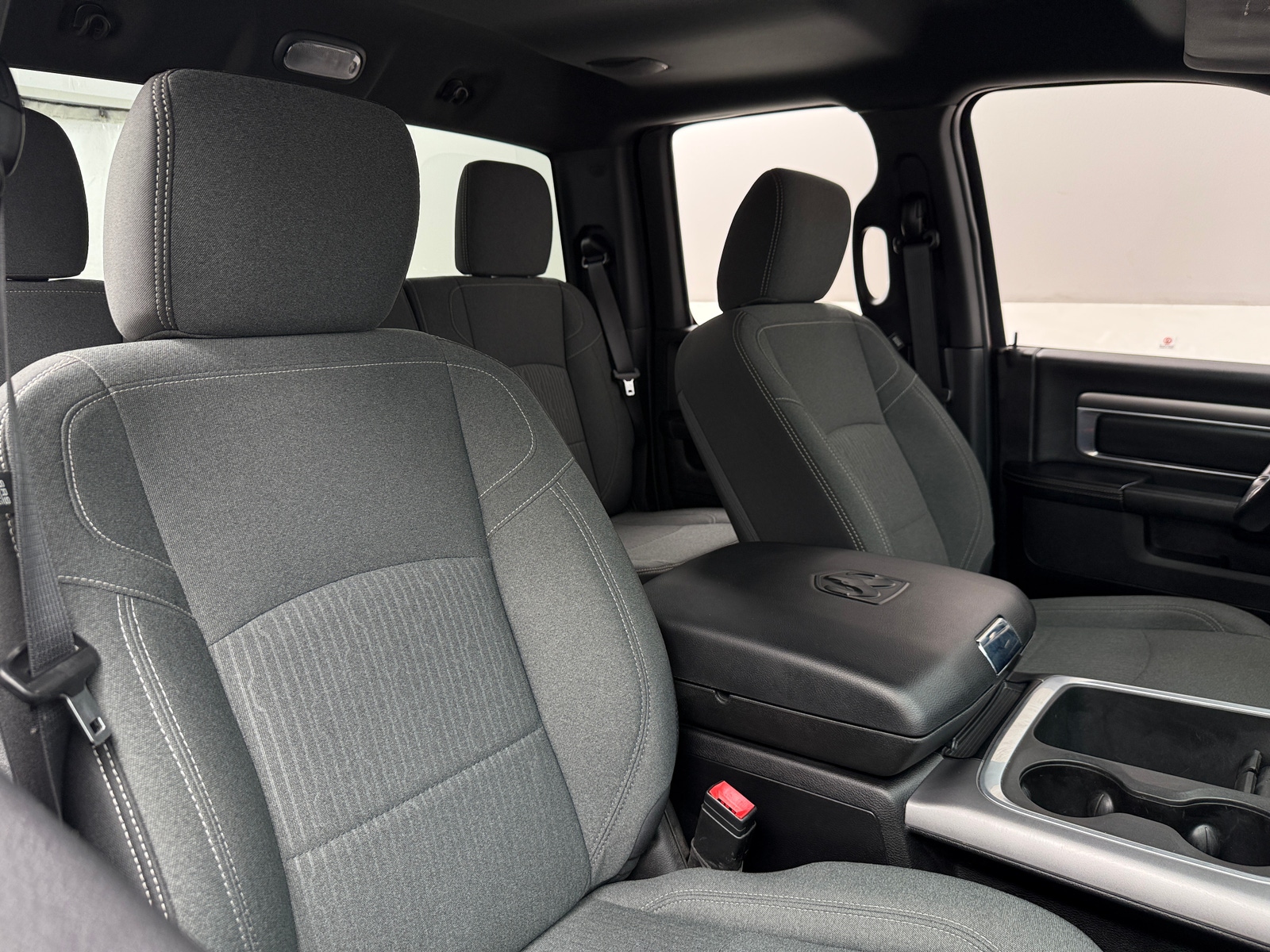 Thumbnail: 2022 RAM 1500 Classic - 2