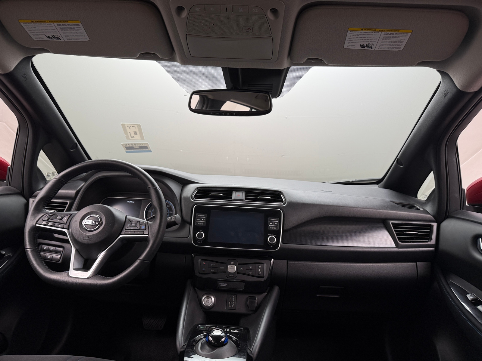 Thumbnail: 2020 Nissan Leaf - 3