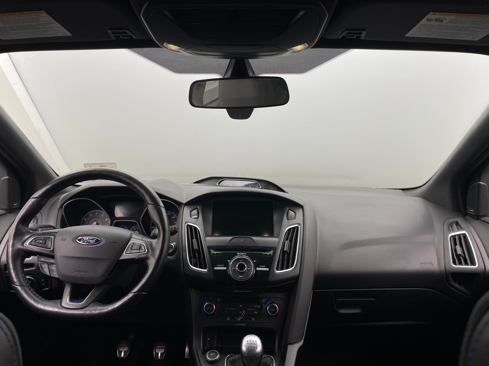 Thumbnail: 2016 Ford Focus - 2