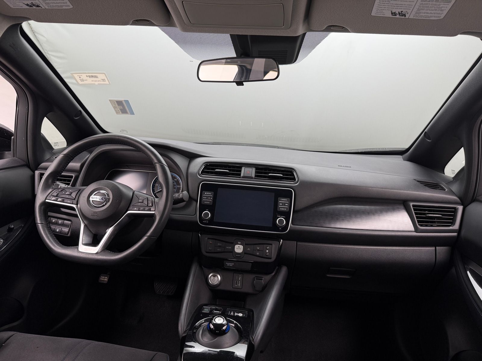 Thumbnail: 2020 Nissan Leaf - 3