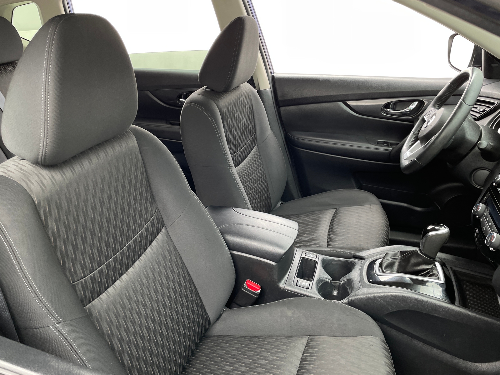 Thumbnail: 2018 Nissan Rogue - 2