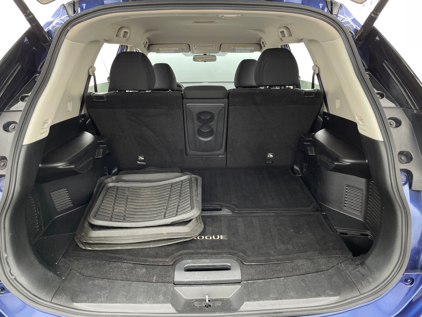 Thumbnail: 2018 Nissan Rogue - 7