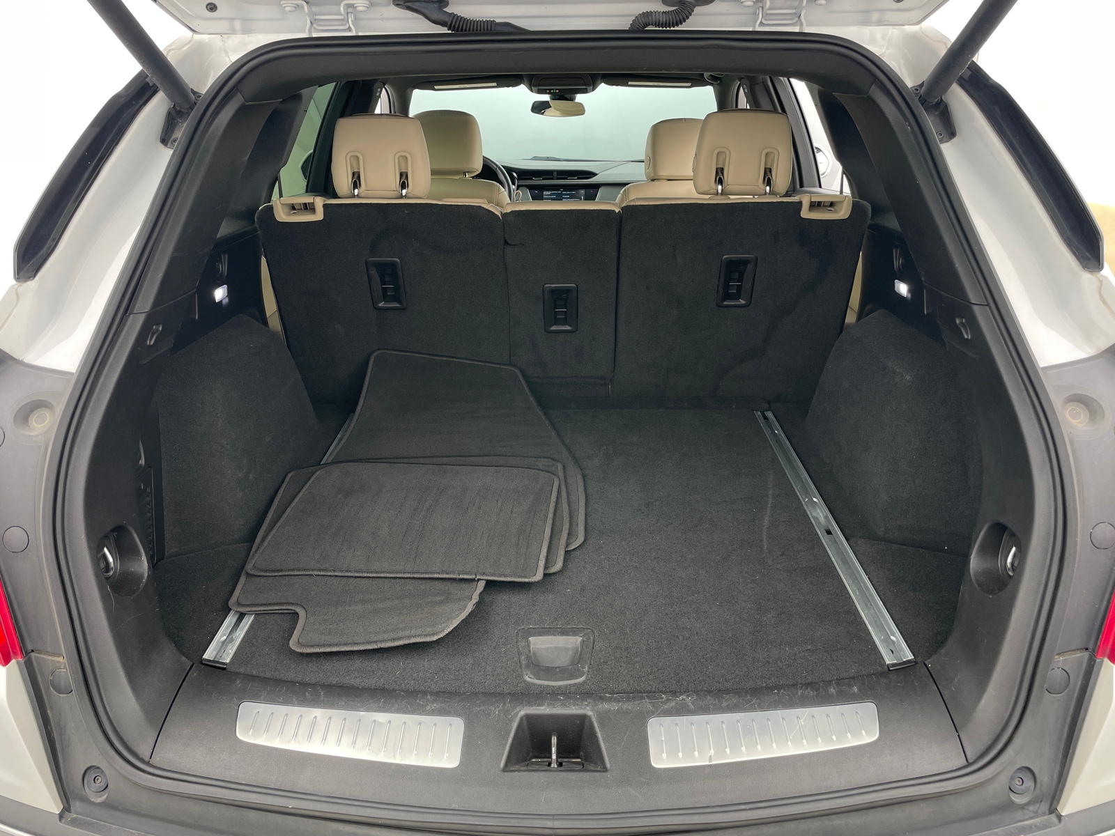 Thumbnail: 2018 Cadillac XT5 - 6