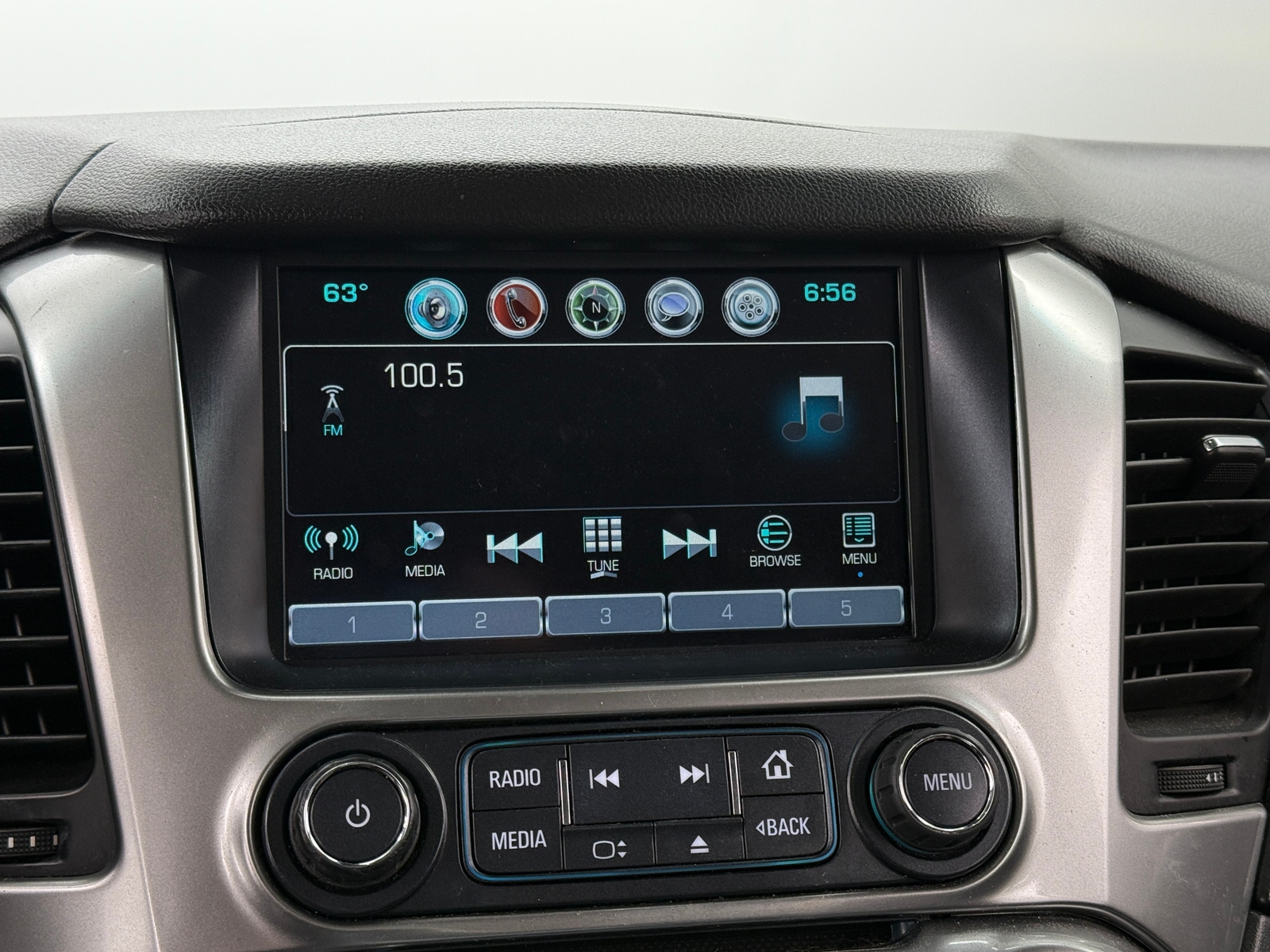 Thumbnail: 2017 Chevrolet Tahoe - 3