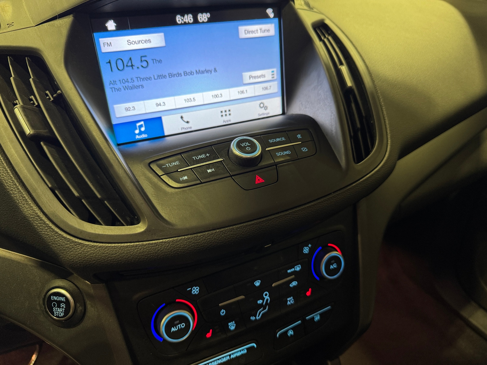 Thumbnail: 2019 Ford Escape - 3