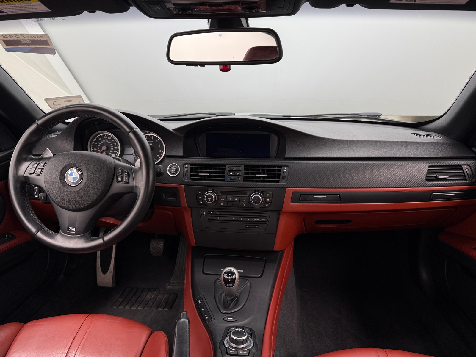 Thumbnail: 2011 BMW M3 - 2