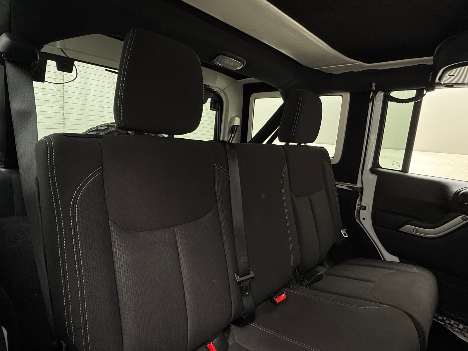 Thumbnail: 2017 Jeep Wrangler - 6