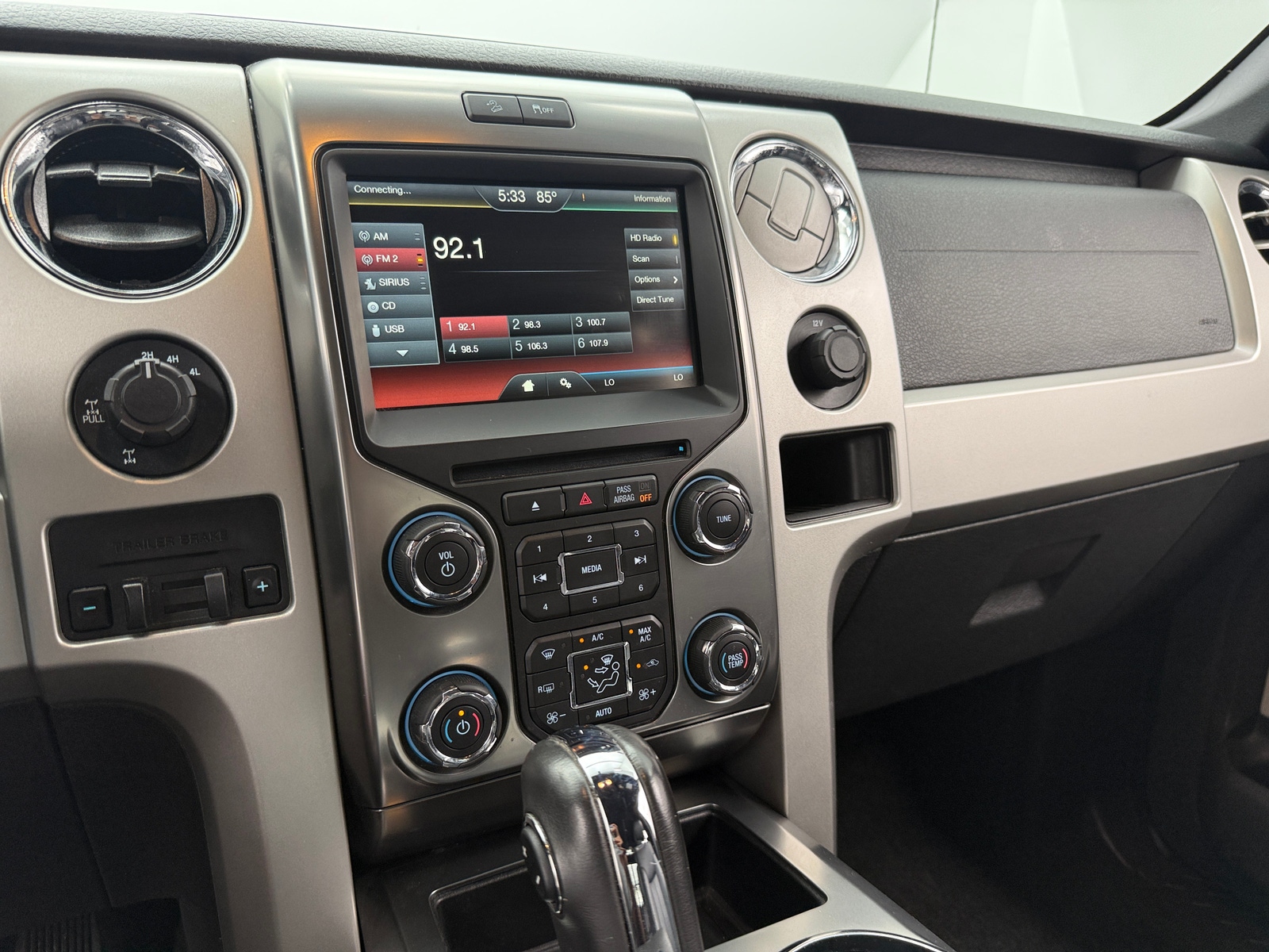 Thumbnail: 2014 Ford Econoline - 3