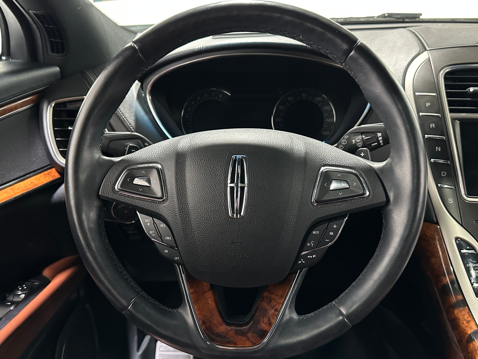 Thumbnail: 2018 Lincoln MKX - 4