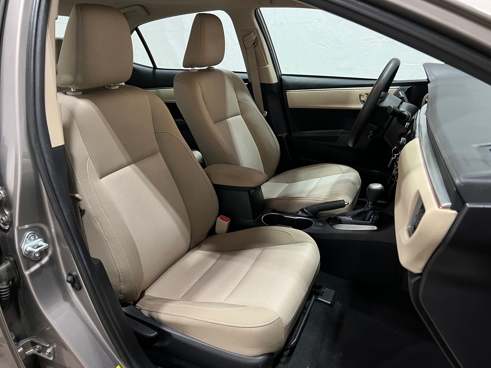 Thumbnail: 2016 Toyota Corolla - 2