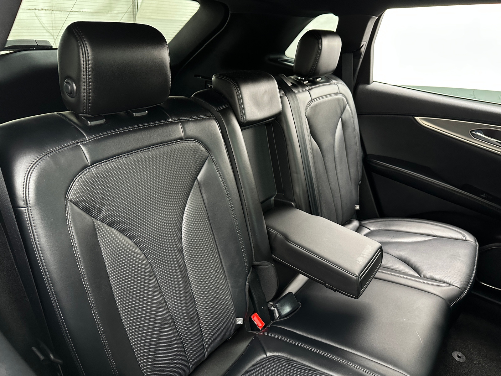 Thumbnail: 2019 Lincoln Nautilus - 5