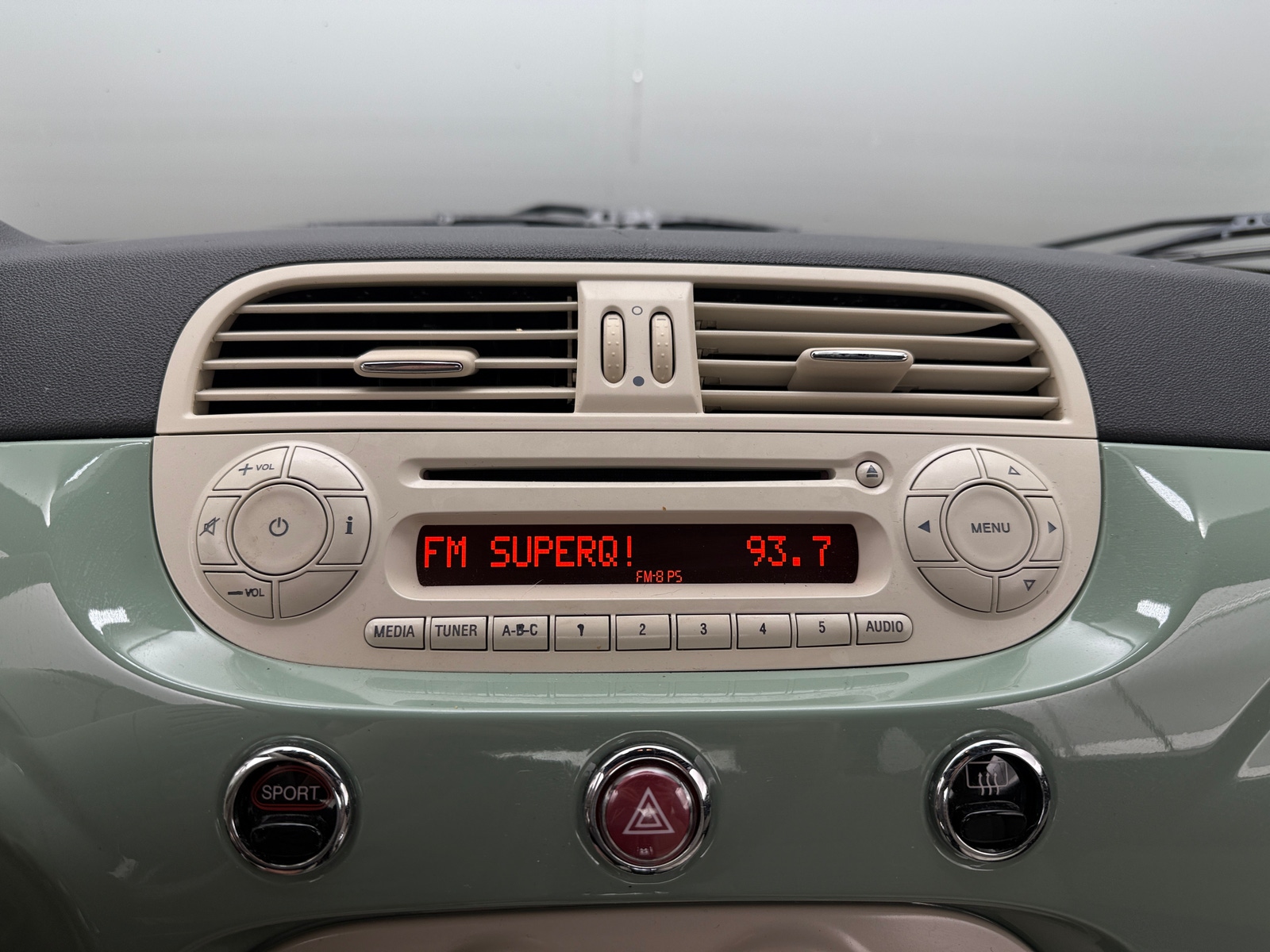Thumbnail: 2015 Fiat 500 - 4