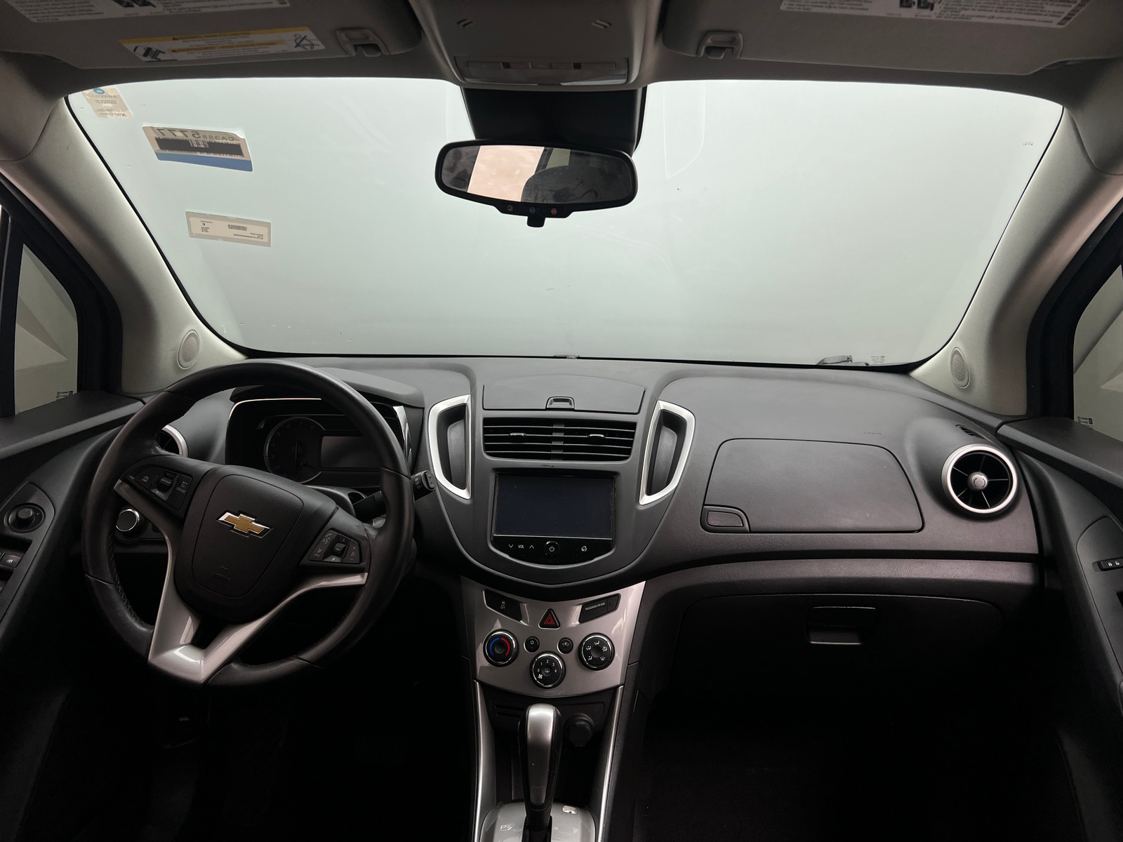 Thumbnail: 2016 Chevrolet Trax - 3