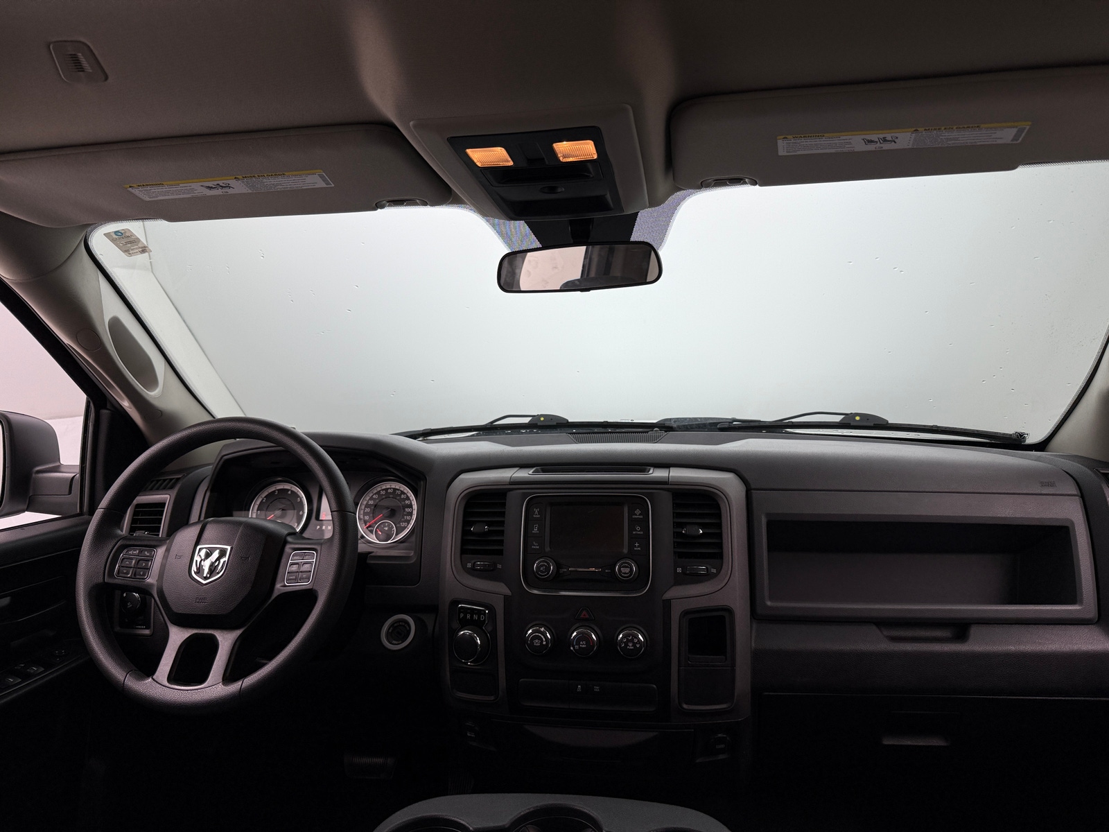 Thumbnail: 2019 RAM 1500 Classic - 3