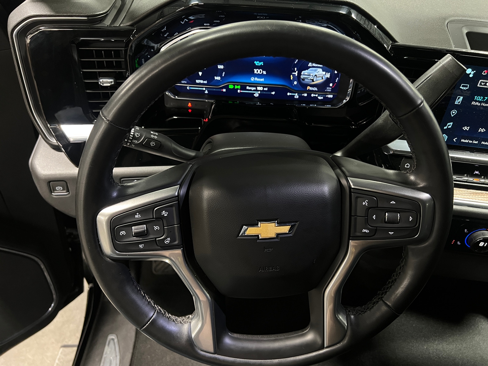 Thumbnail: 2023 Chevrolet Silverado 1500 - 5